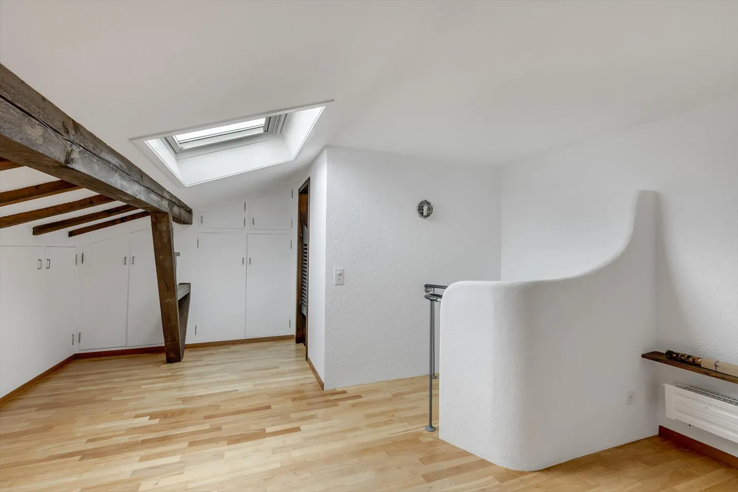 Elegant duplex apartment, 6 rooms, in a peaceful setting - Photo 9 of 11