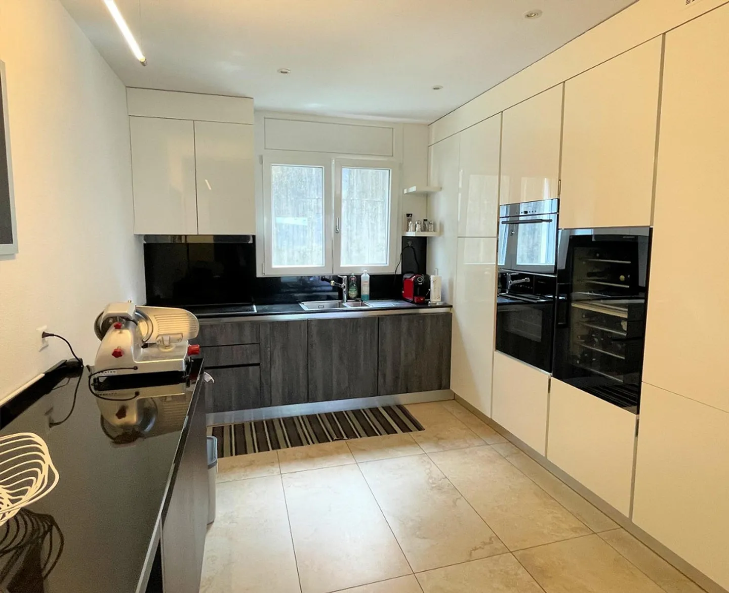 Appartement exclusif avec jardin sur la colline de Daro - Photo 8 sur 18