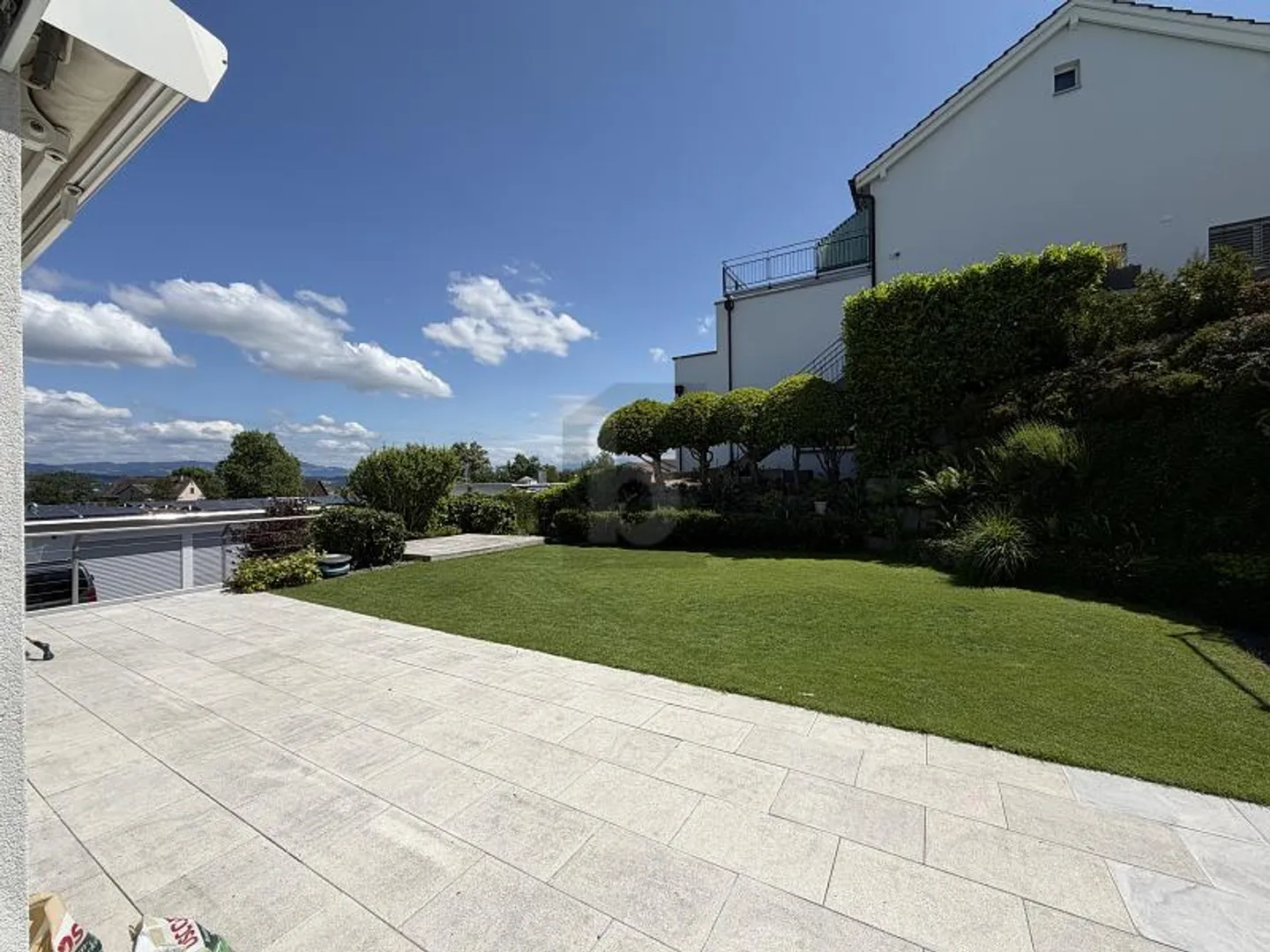 House with terrace 5.5 rooms - Photo 4 of 5