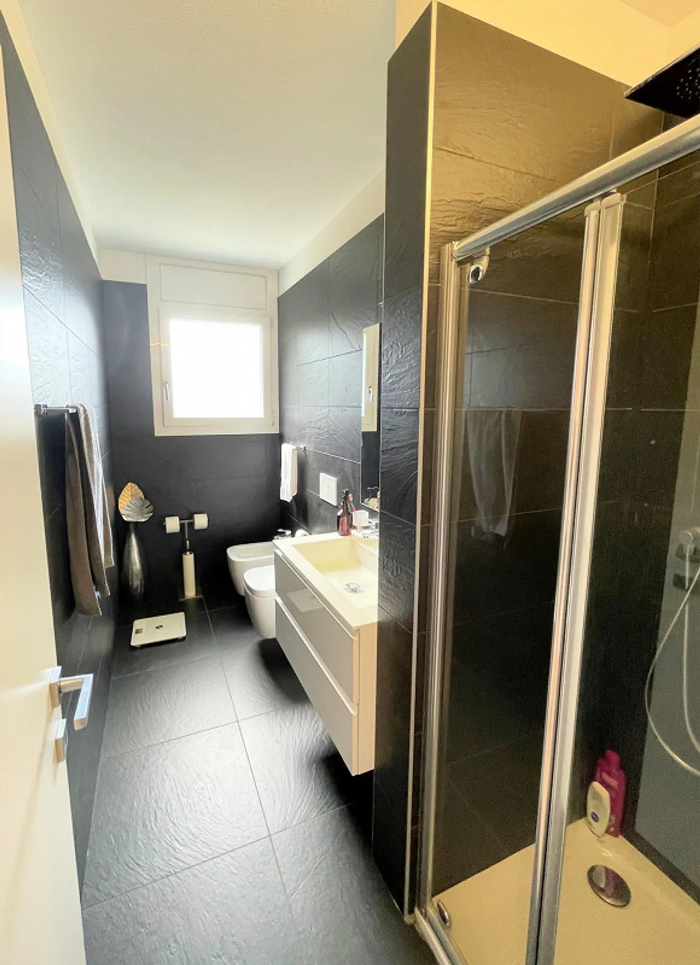 Appartement exclusif avec jardin sur la colline de Daro - Photo 10 sur 18