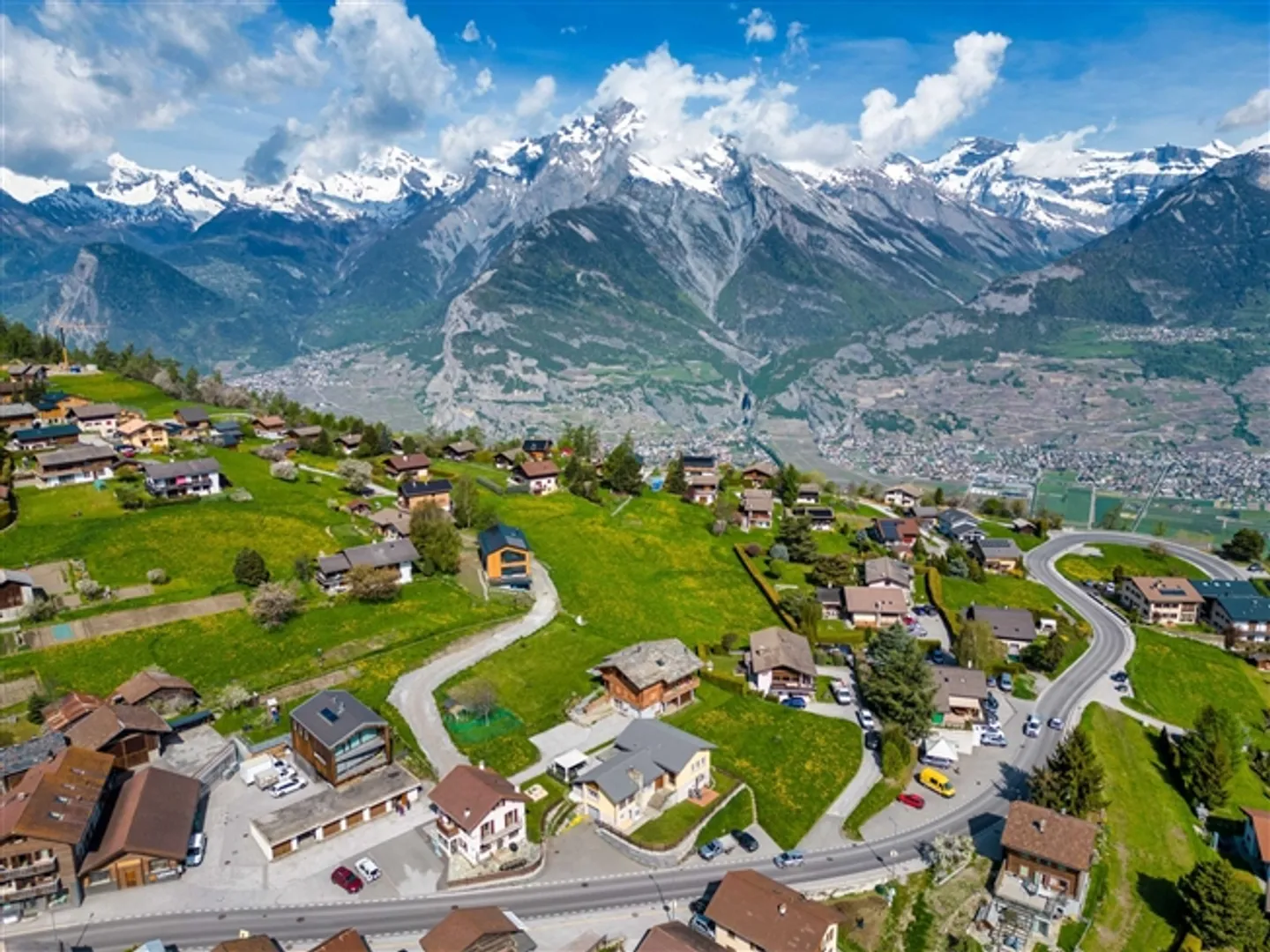 Bellissimo terreno edificabile con vista sulla valle del Rodano e sulle Alpi - Foto 8 di 11