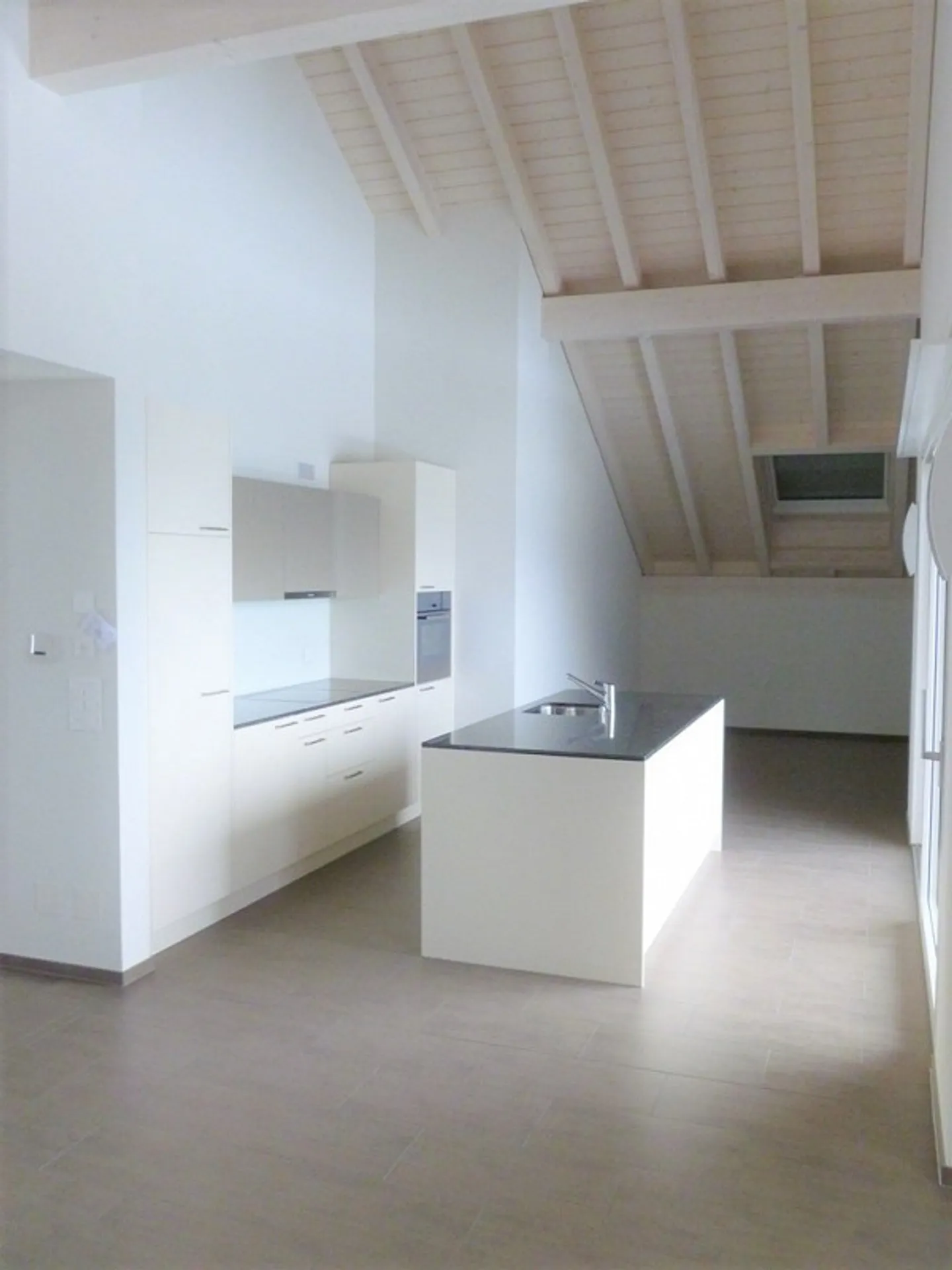 Bella appartamento di 3,5 stanze nel verde - Foto 4 di 9