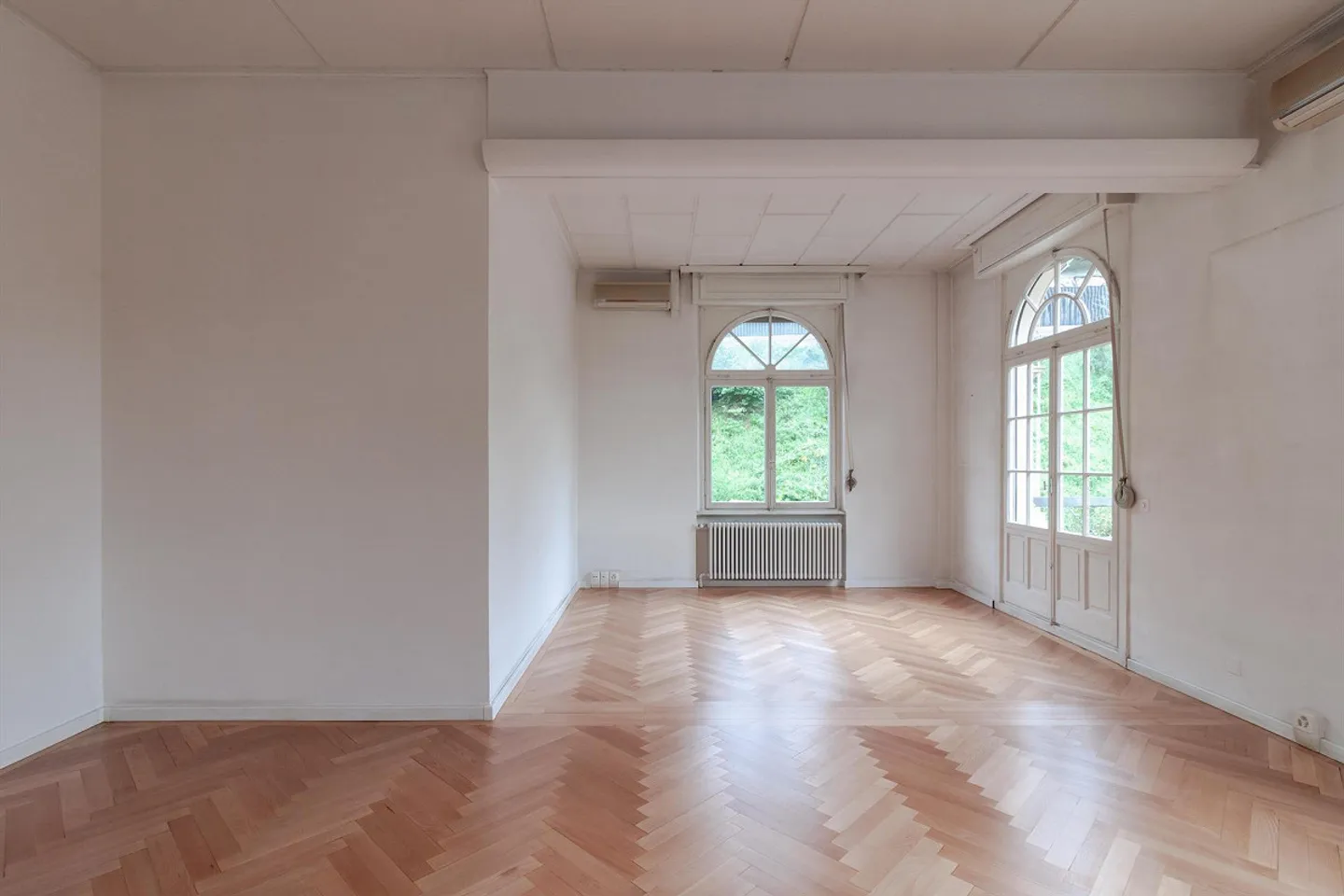 Lugano-Loreto Office with 5 Rooms, Terrace and Parking Spaces - Photo 4 of 9