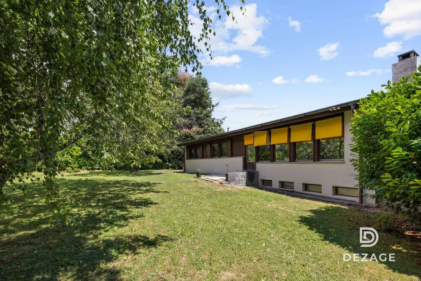 5.5 Room House - Photo 4 of 13