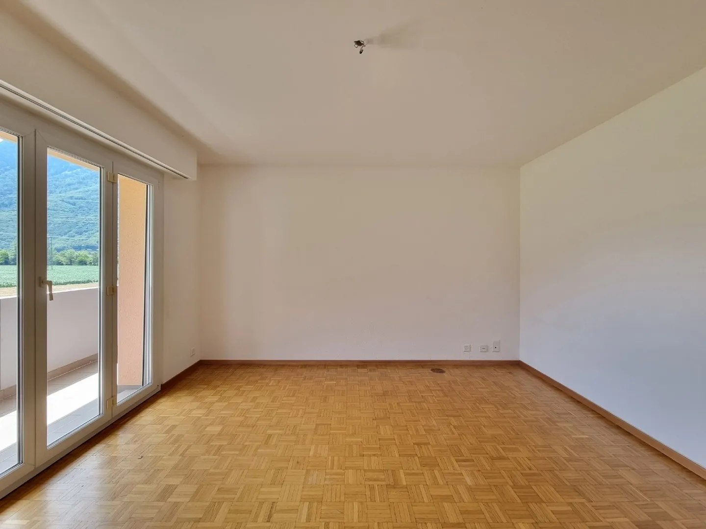 Incantevole appartamento di 3,5 stanze con bella vista libera - Foto 7 di 11