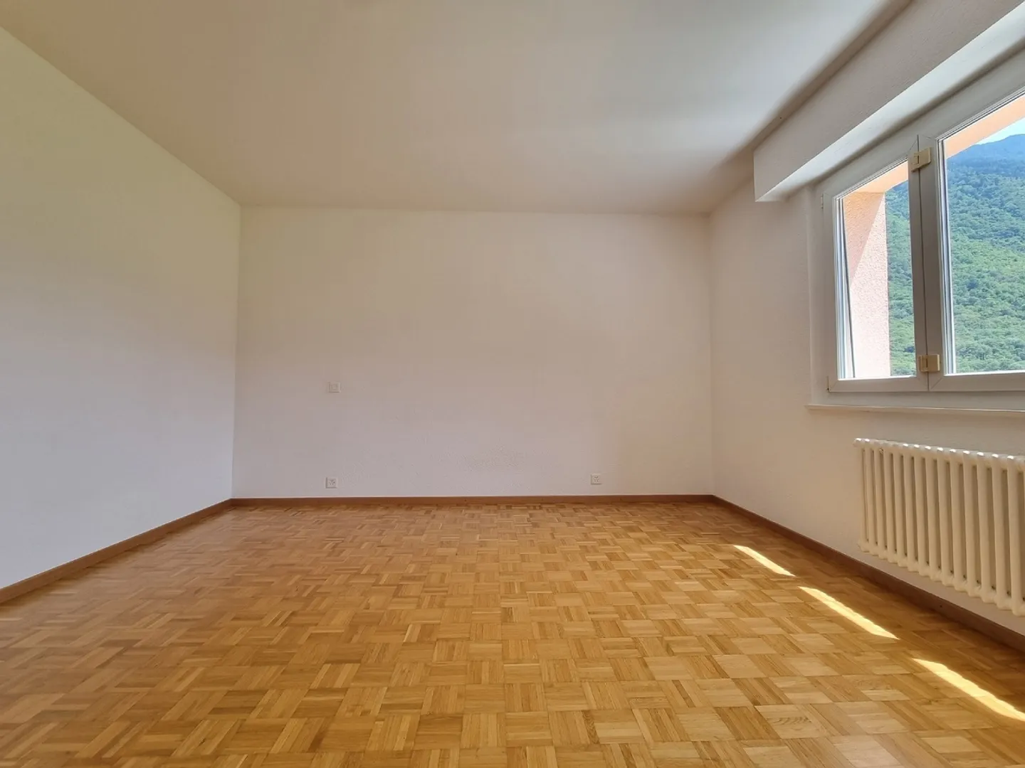 Incantevole appartamento di 3,5 stanze con bella vista libera - Foto 10 di 11