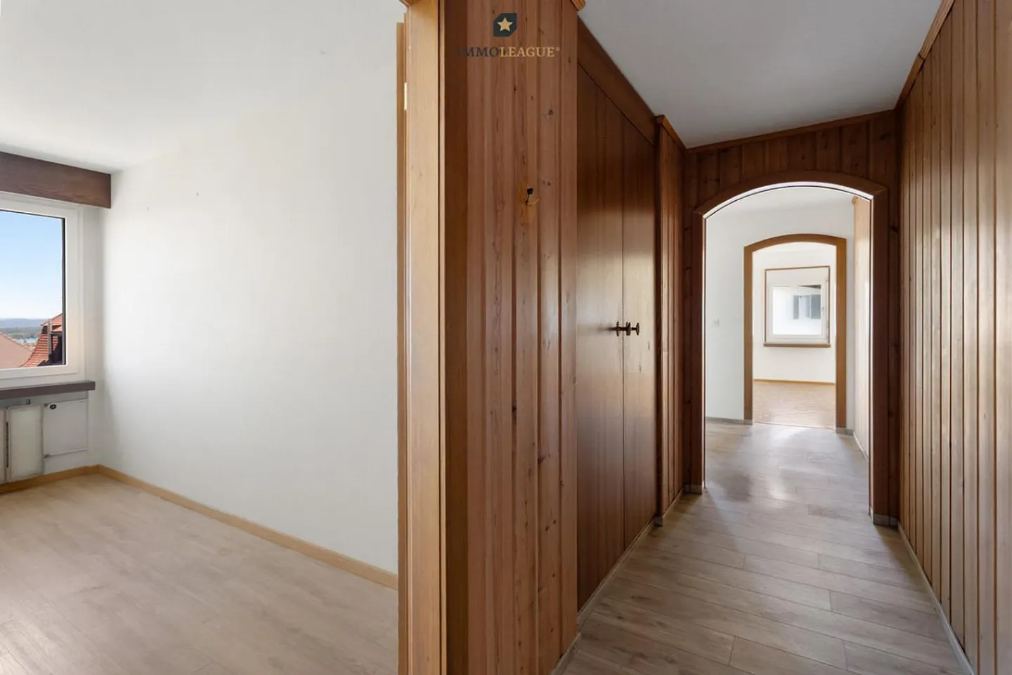 Maison confortable et très bien entretenue avec balcon sud et vue sur le lac. - Photo 5 sur 14