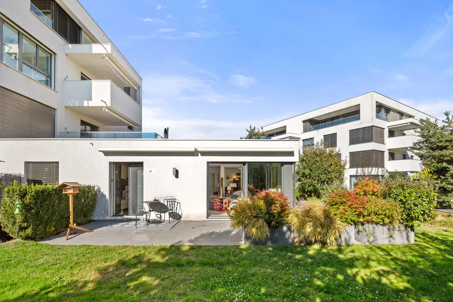 Appartamento Contemporaneo con Giardino - Foto 1 di 13