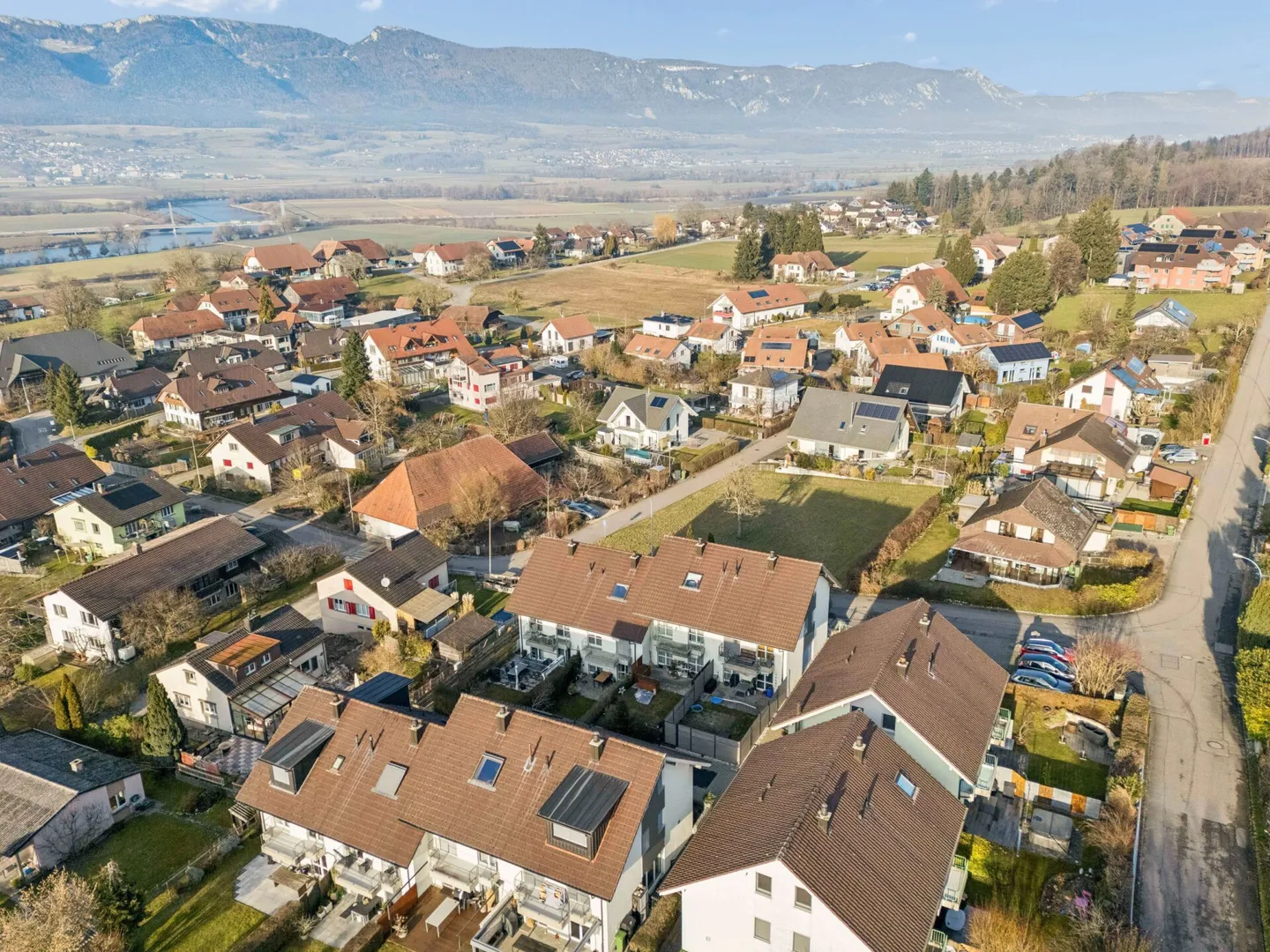 Casa a schiera angolare ben tenuta in un tranquillo quartiere familiare - Foto 13 di 13