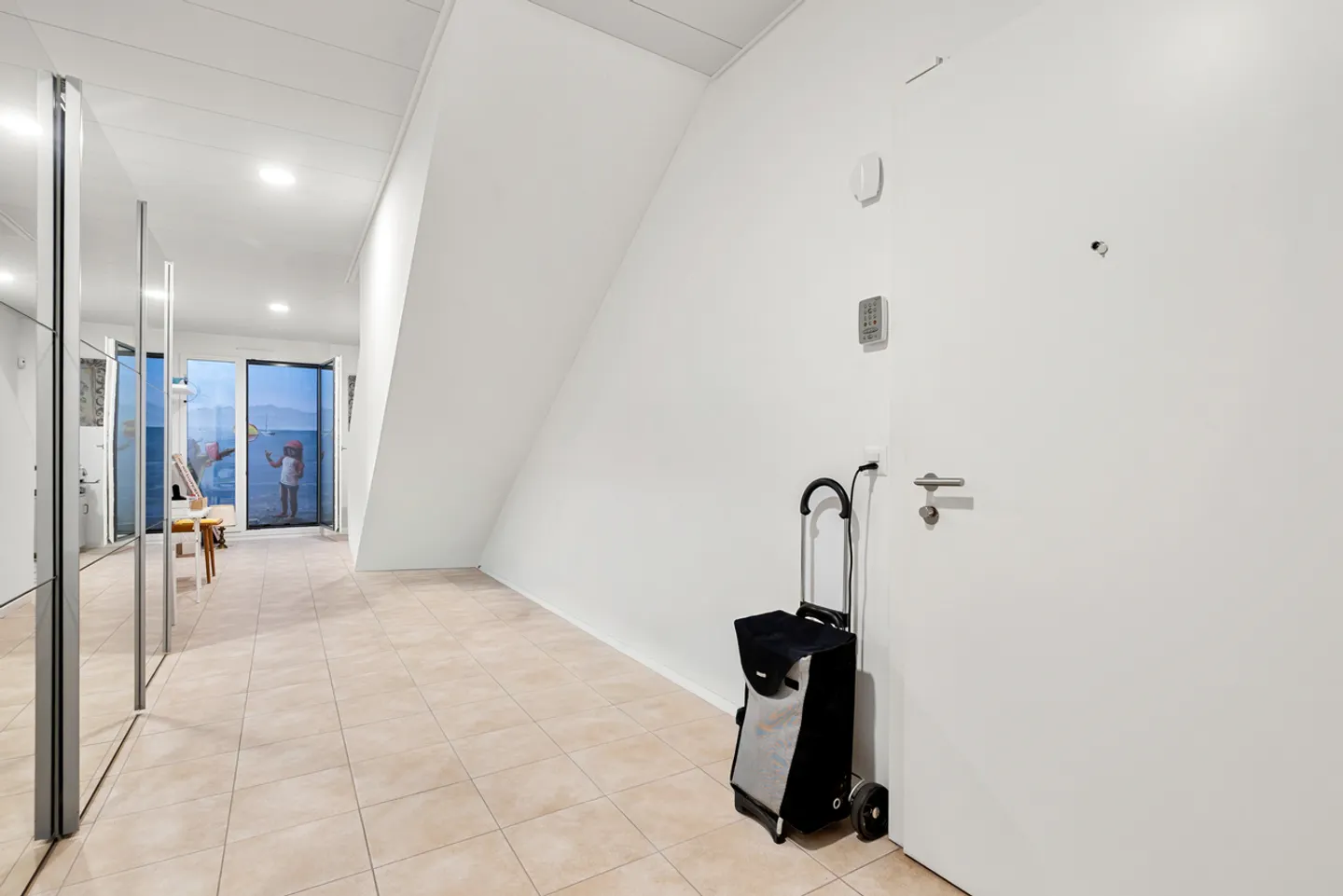 Appartamento Contemporaneo con Giardino - Foto 12 di 13