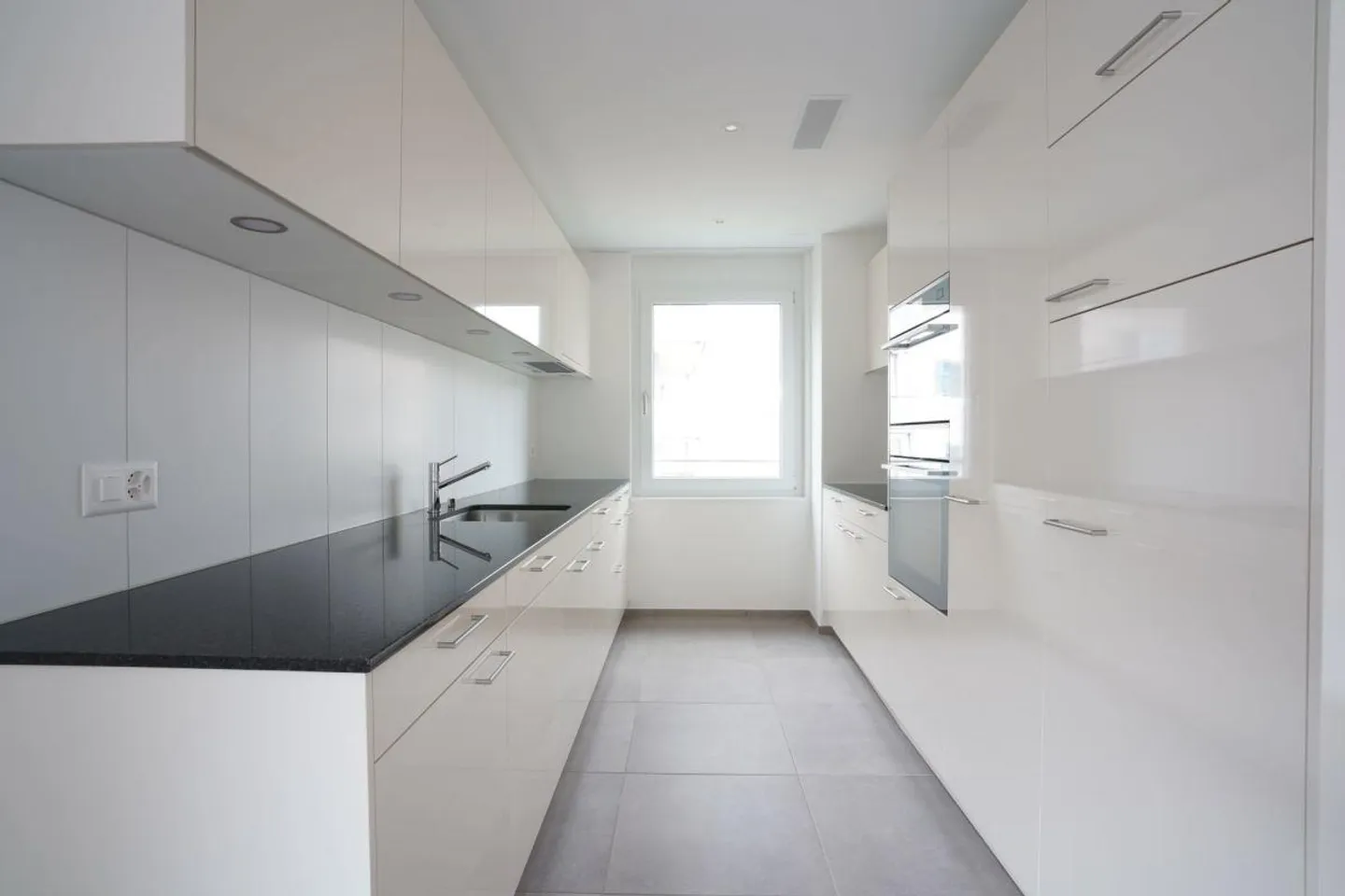 Vivere a contatto con la natura, vivere modernamente - Appartamento di 3,5 stanze con terrazza - Foto 2 di 11