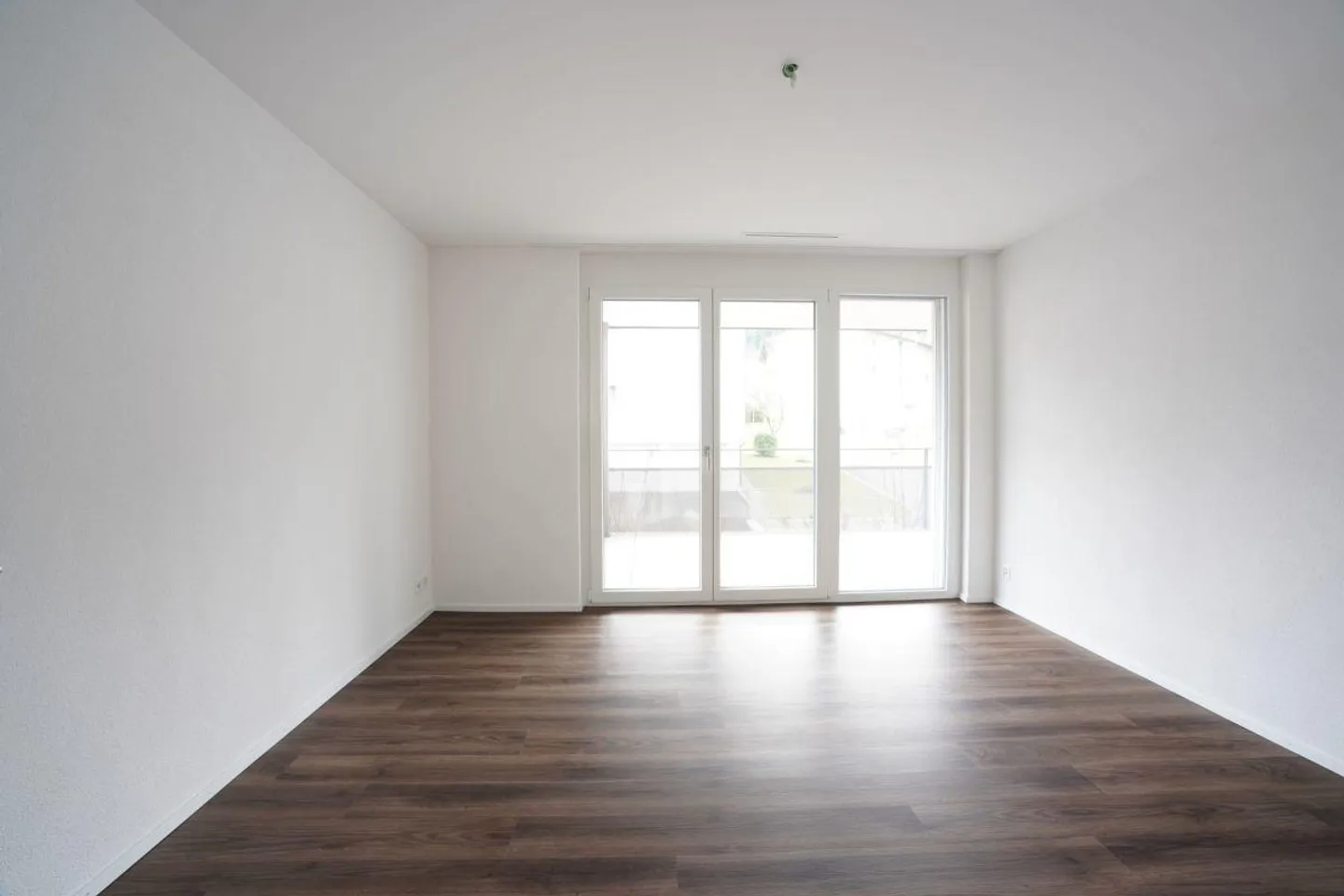 Vivere a contatto con la natura, vivere modernamente - Appartamento di 3,5 stanze con terrazza - Foto 7 di 11