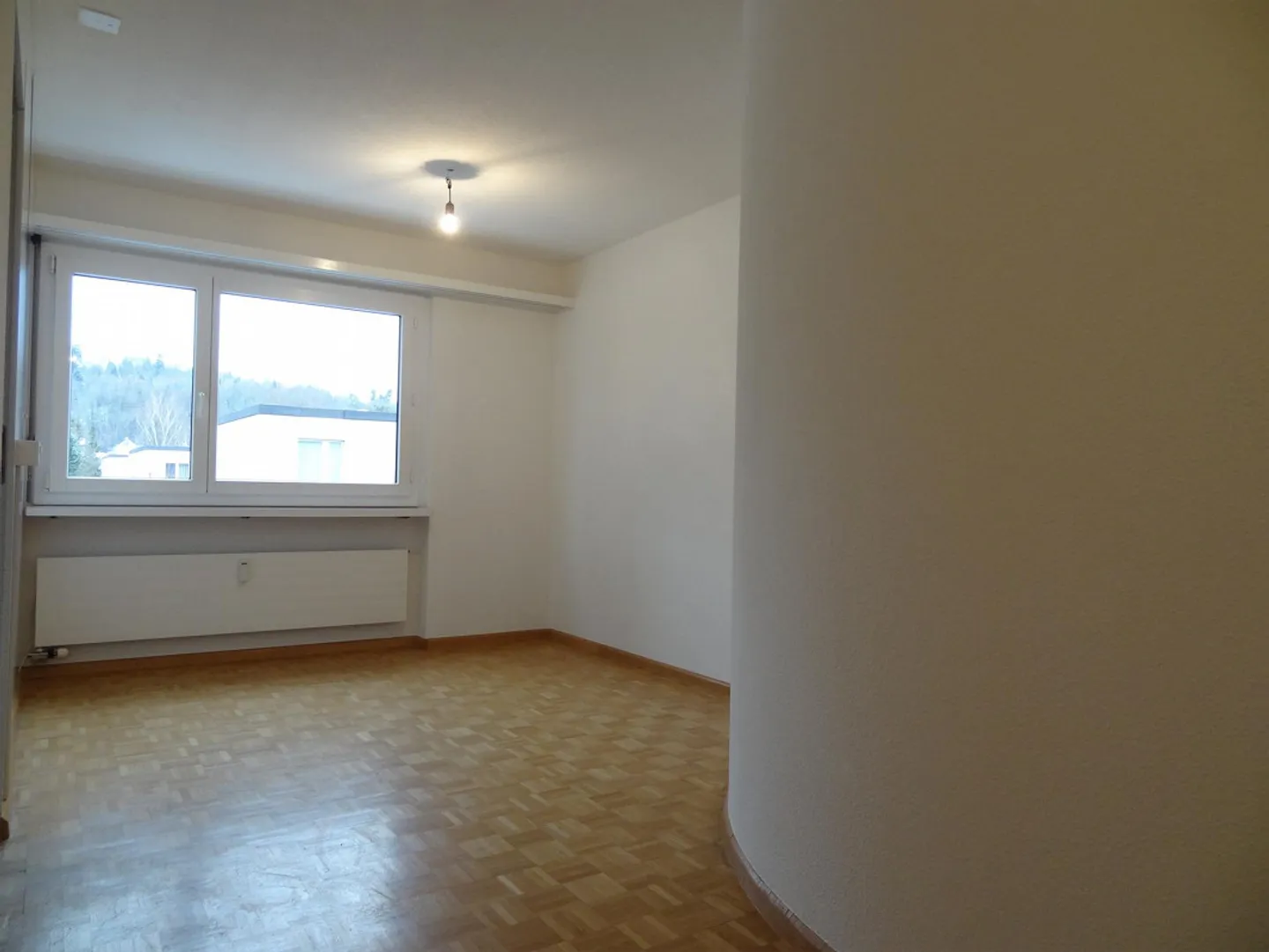 Large 4.5-room apartment for rent in the Mischeli development - Photo 5 of 8
