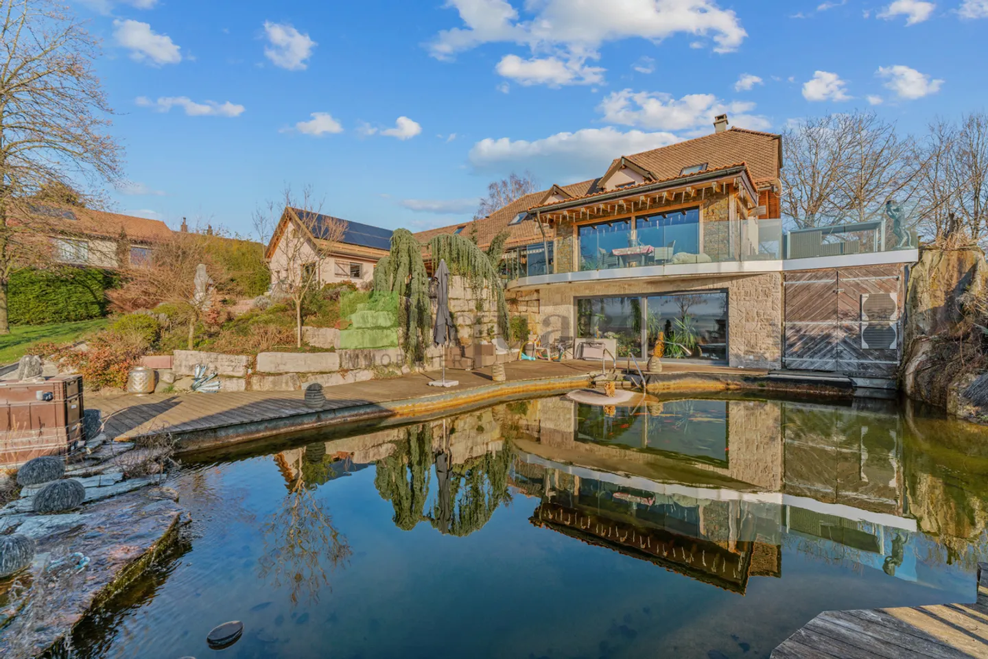 Single house for sale - Photo 1 of 13