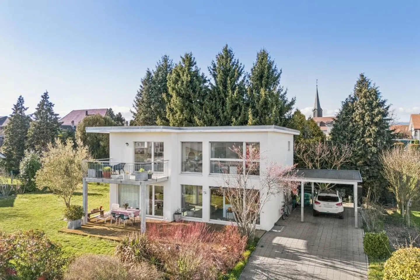 Elegantes und Helles Architektenhaus in Gletterens - Foto 1 von 13