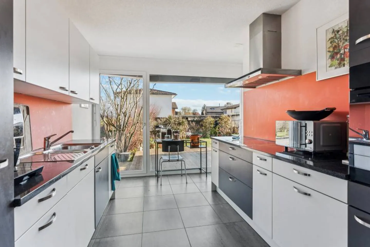 Elegantes und Helles Architektenhaus in Gletterens - Foto 3 von 13