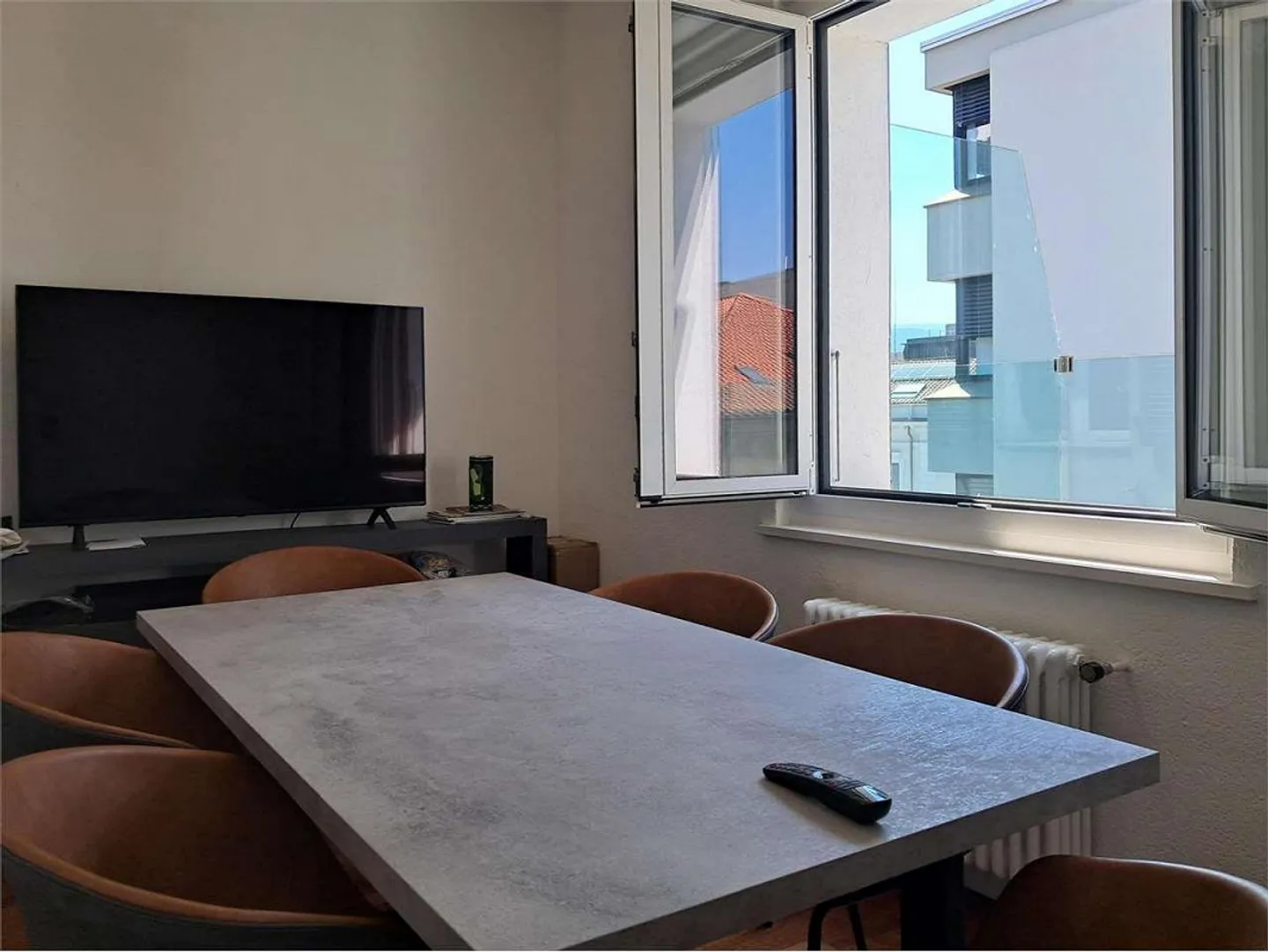 Modernes Büro mit großer Terrasse - Foto 2 von 7