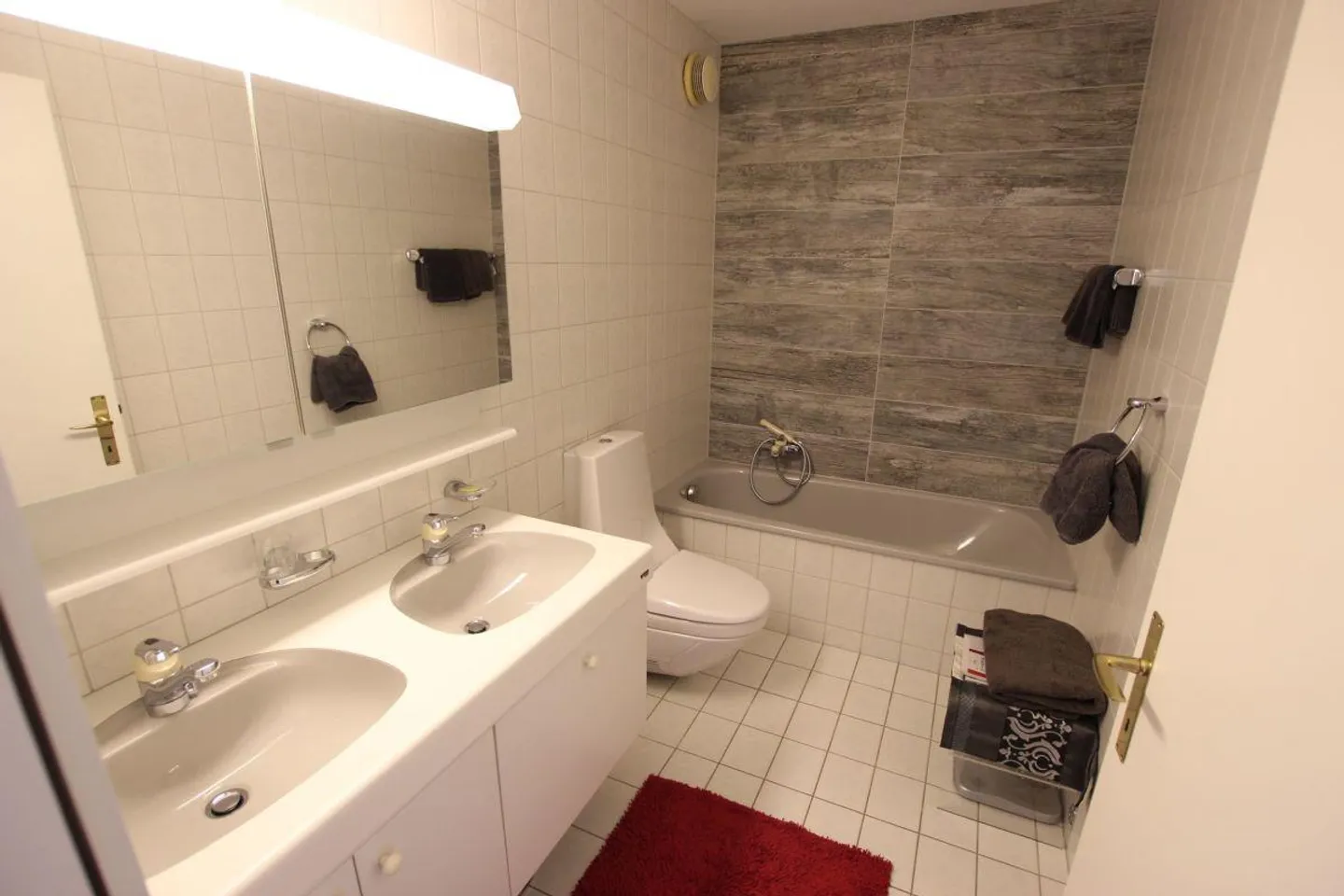 Penthouse Apartment - Photo 15 of 17