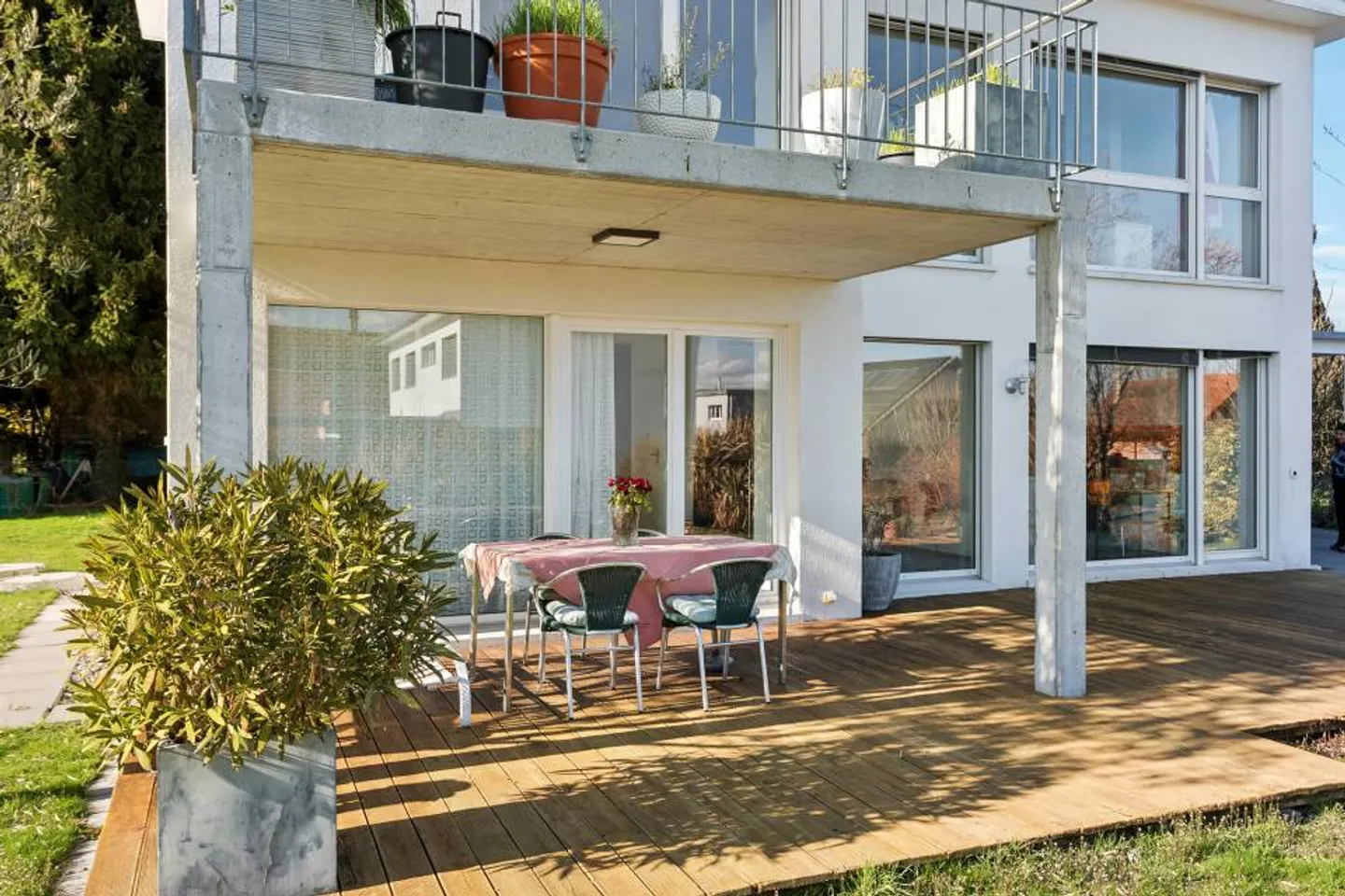 Elegantes und Helles Architektenhaus in Gletterens - Foto 11 von 13