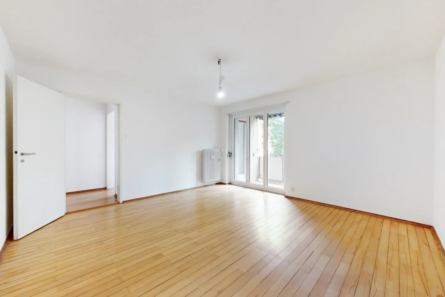 Apartment for rent - Photo 4 of 8