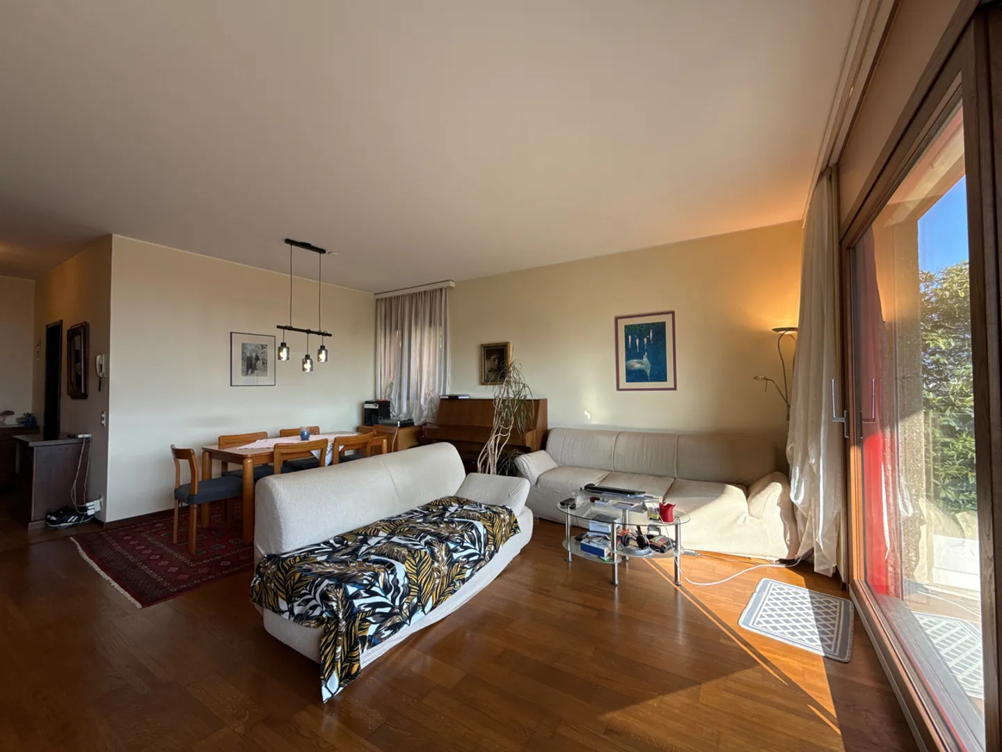 Charming Apartment with Lake View - Photo 11 of 16