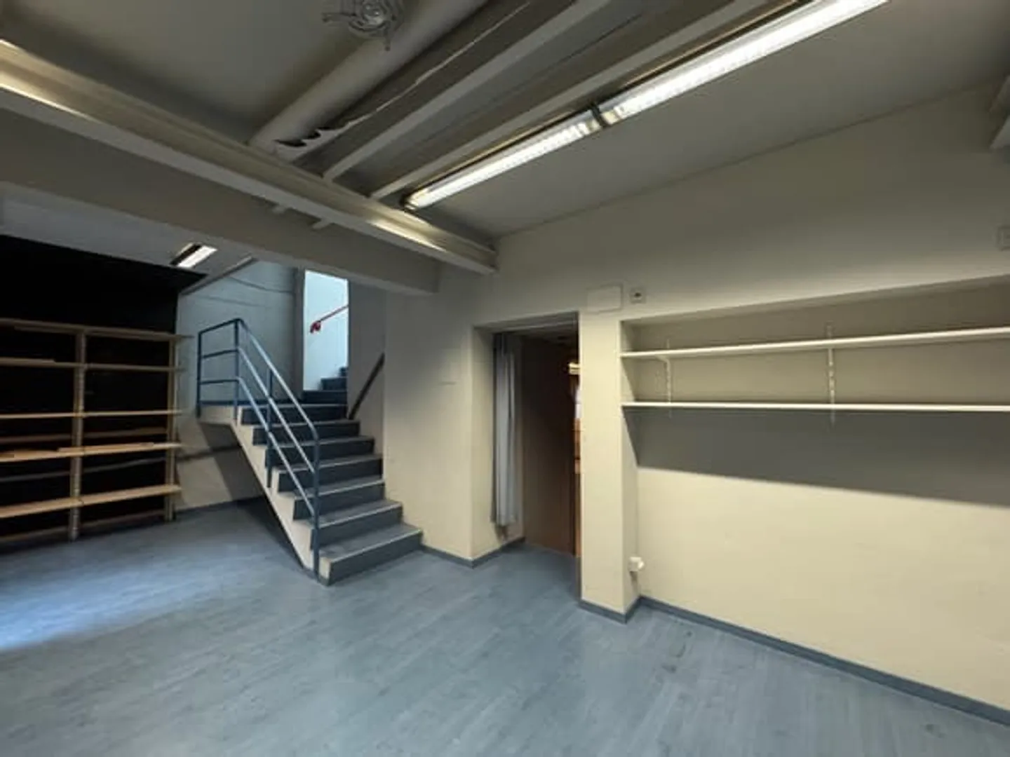 Spazi commerciali versatili in una posizione centrale (25 - 60m2) - Foto 2 di 7