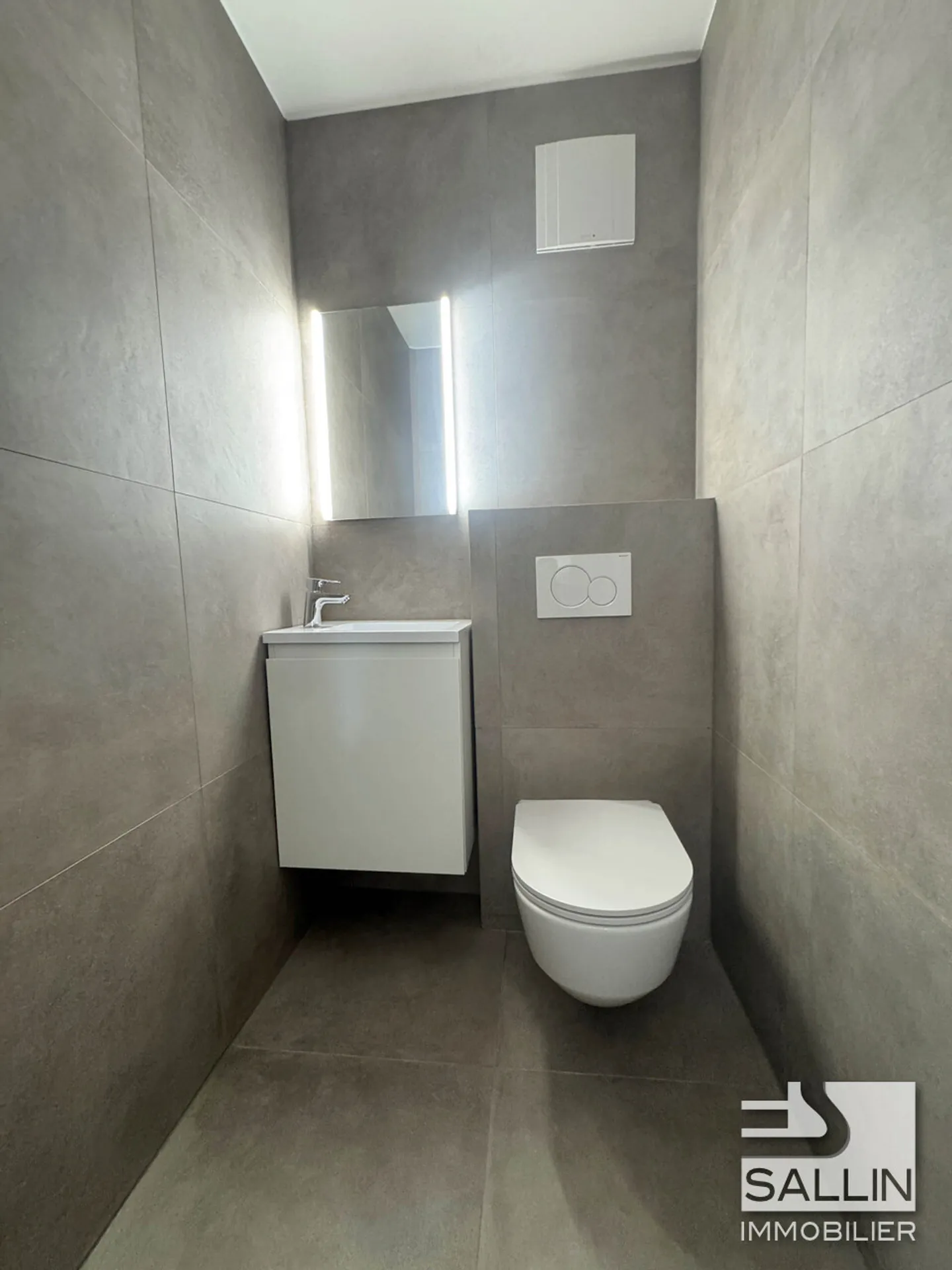 Appartamento ristrutturato con 3½ locali in duplex, ca. 90 m², con 2 posti auto esterni. - Foto 9 di 9