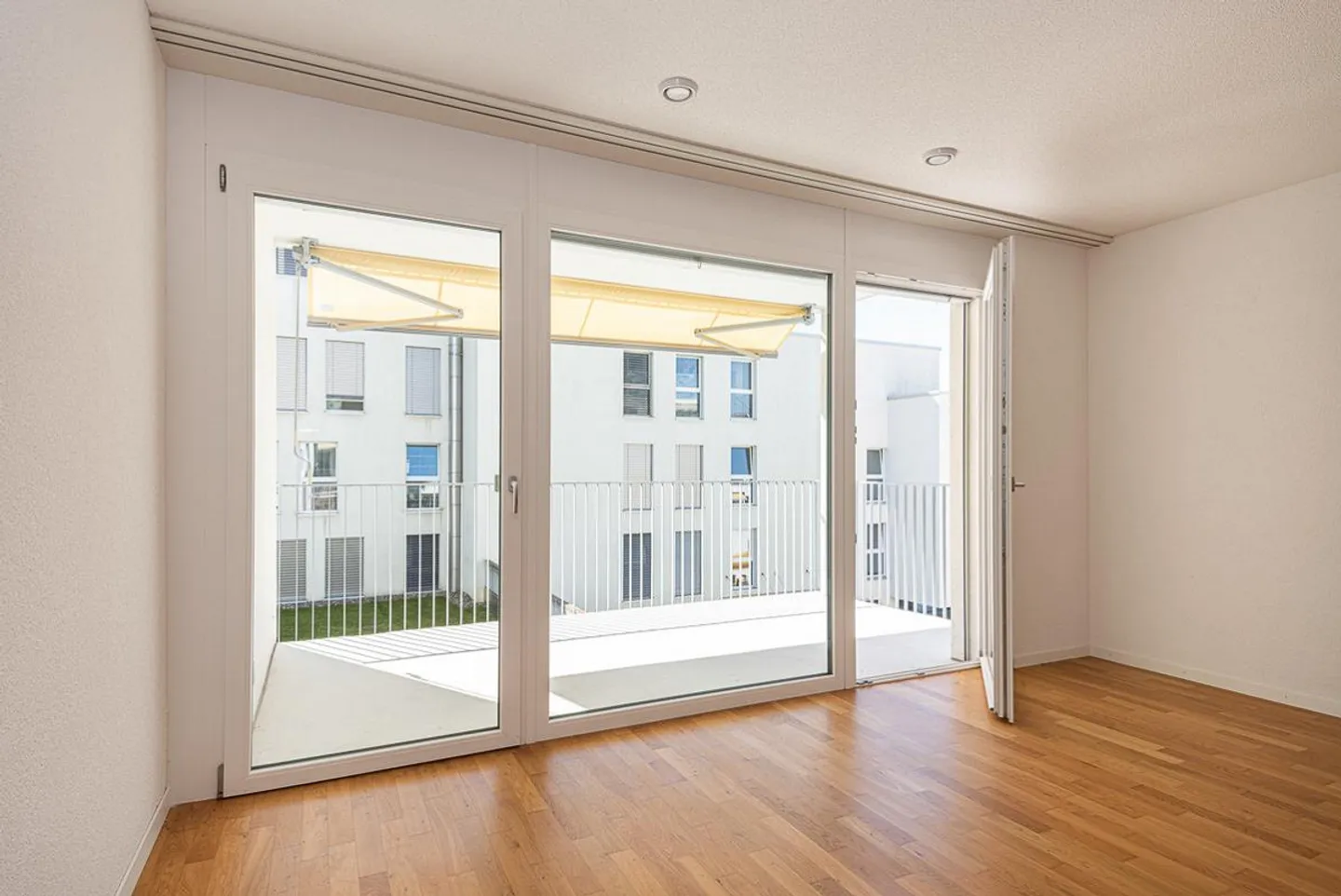 Appartement confortable de 3,5 pièces avec balcon - Photo 8 sur 13