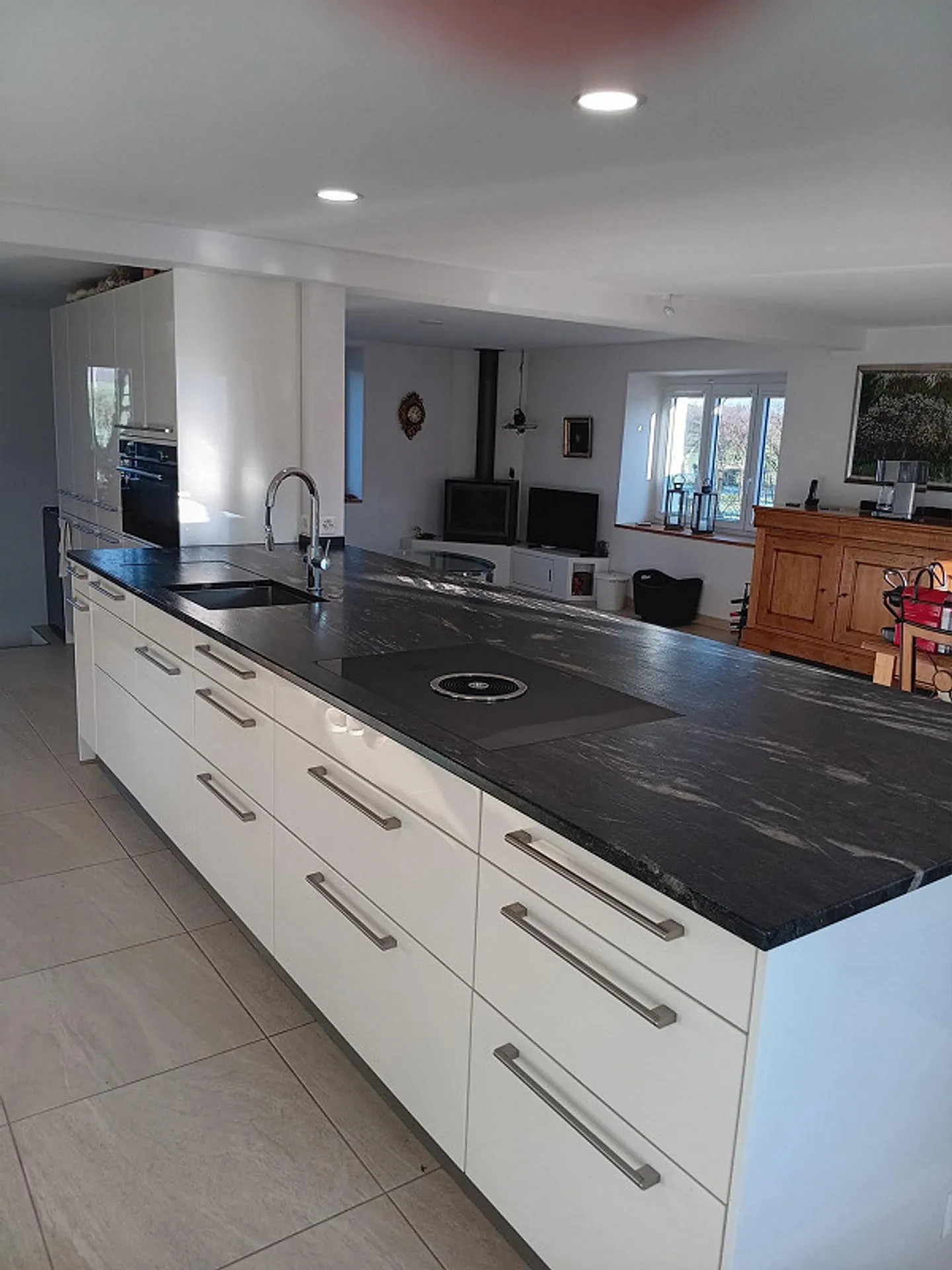 Renovated farmhouse with horse boxes, sand area and pasture - Photo 11 of 22