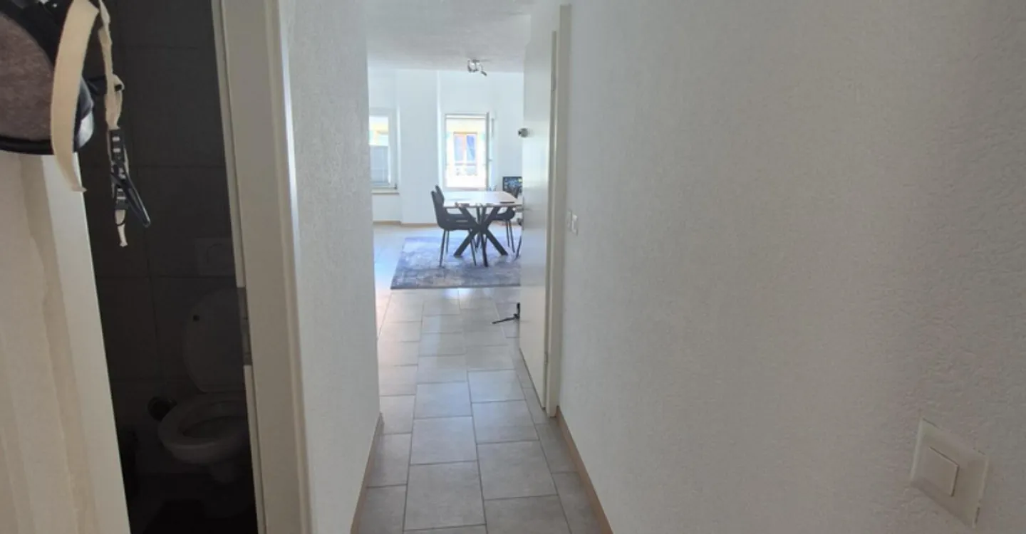Appartement Duplex Charmant à Orbe - Photo 2 sur 6