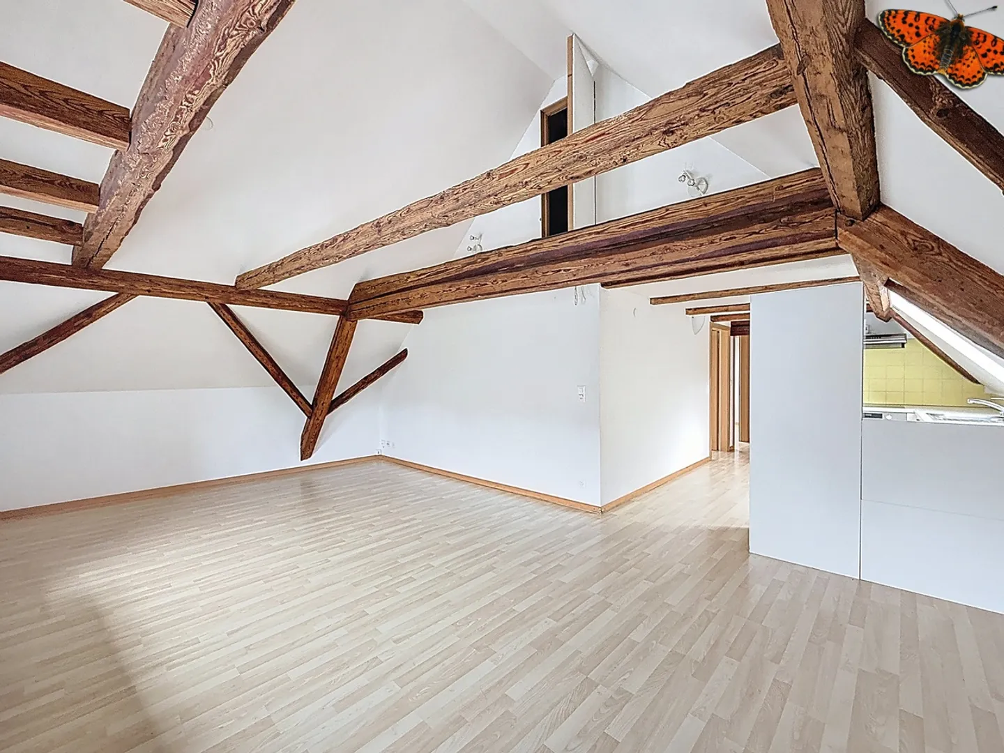 Charmantes Dachgeschoss-Apartment - Foto 4 von 12