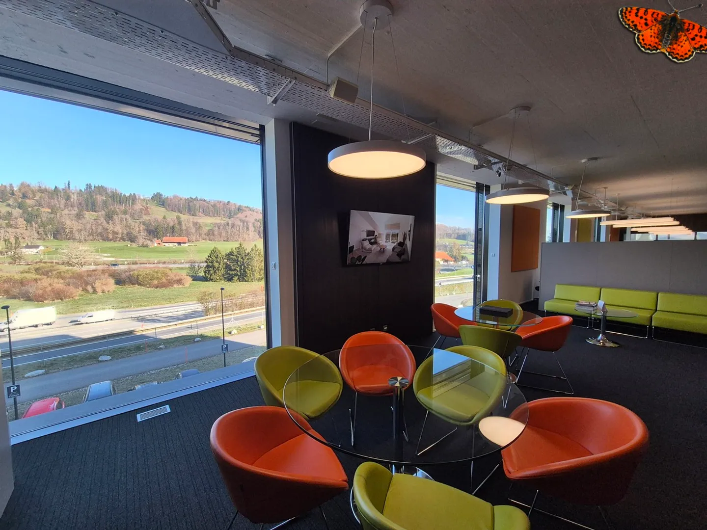 OPPORTUNITY - LARGE OFFICES FOR RENT - BULLE - Photo 16 of 20