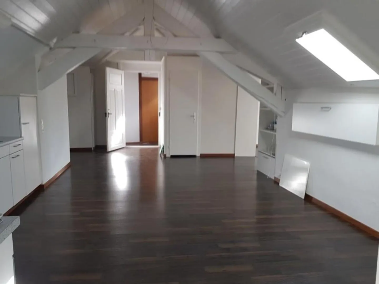 3.5-Zimmer-Dachwohung an zentraler Lage - Foto 1 von 7