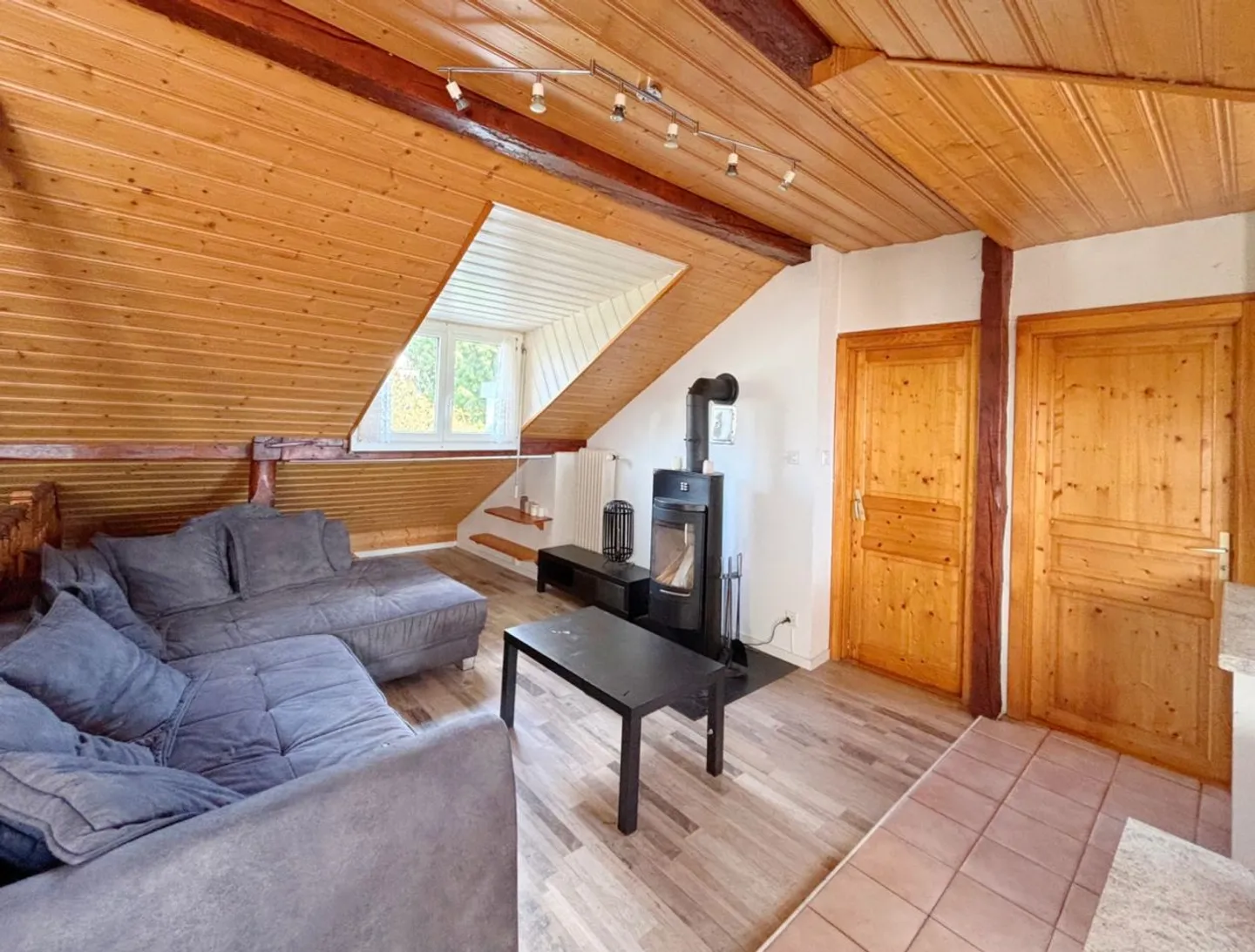 Magnificent 3.5-room apartment in Prilly - Photo 2 of 7