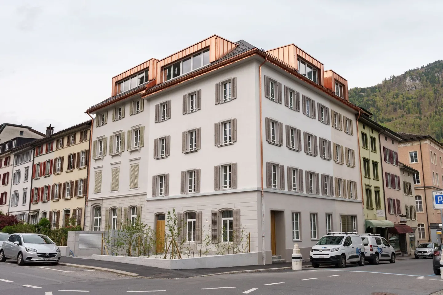 First Rental "Haus Fridolin": Modern Penthouse Apartment with Balcony in the Heart of Glarus - Photo 1 of 6