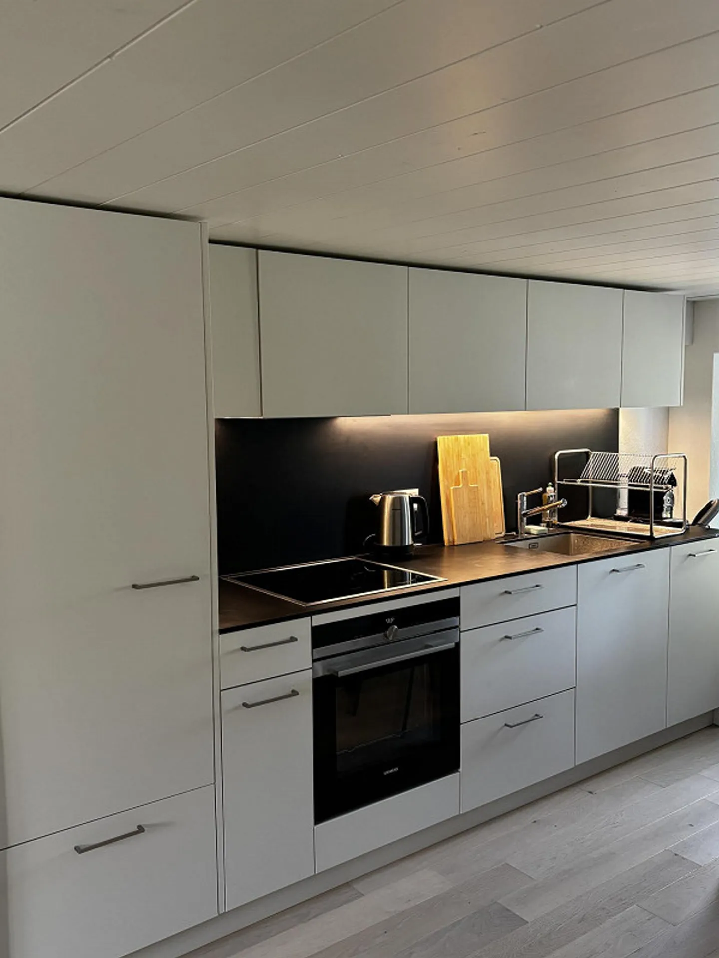 2-room flat by Lake Zurich, available from December 1, 2025 (flexible) - Photo 2 of 14