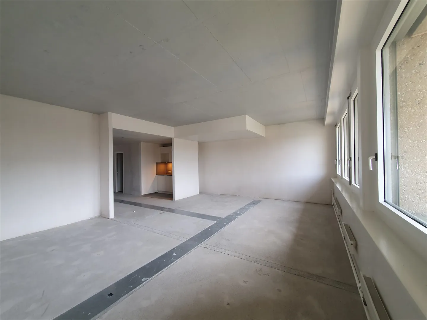 Raw office space just steps from CEVA - Photo 5 of 9