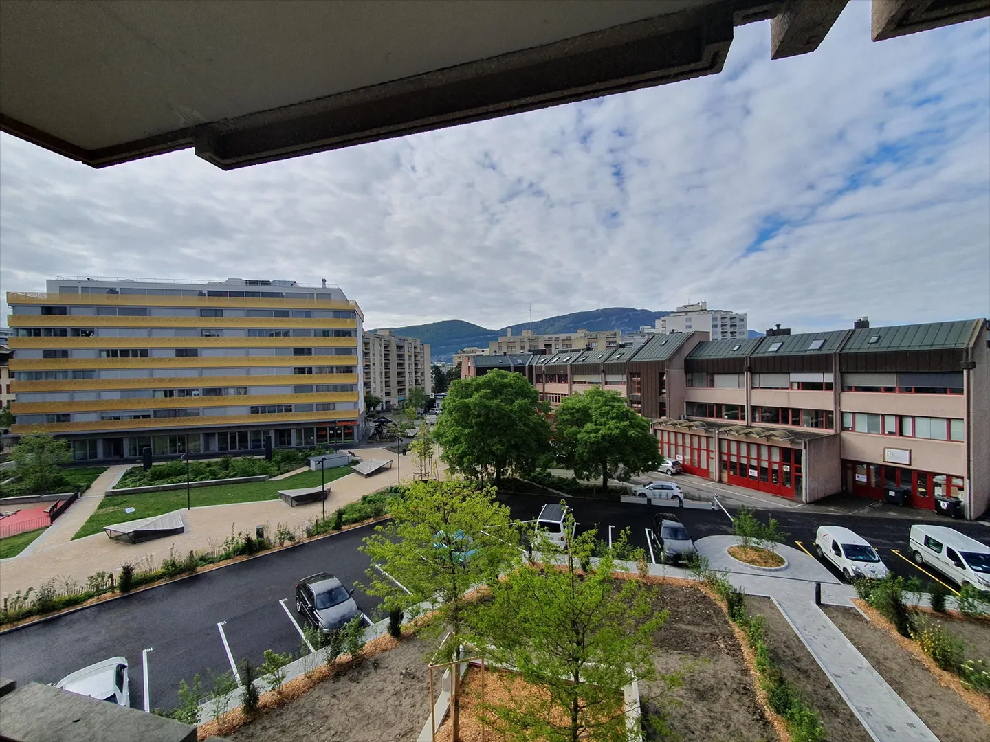 Raw office space just steps from CEVA - Photo 8 of 9