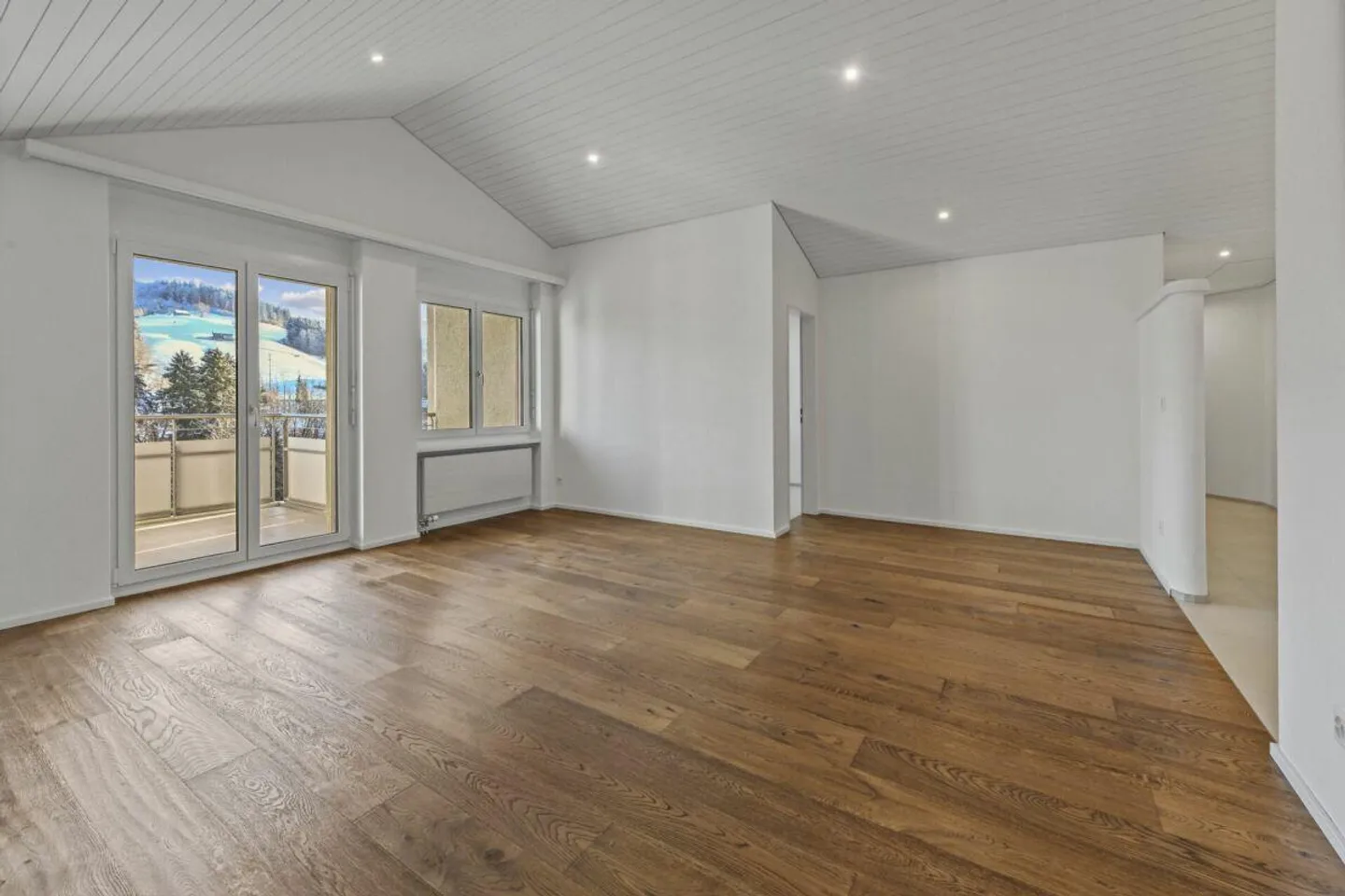 Helles Wohnerlebnis mit Aussicht & zusätzlichem Raum - perfekt für Singles & Paare - Foto 2 von 18