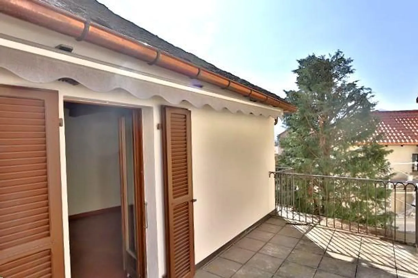 «3 1/2-Zimmer-Gartenwohnung an sehr ruhiger, zentraler Lage mit Wohnambiente / appartamento di 3 1/2 locali con giardino» - Foto 1 von 18