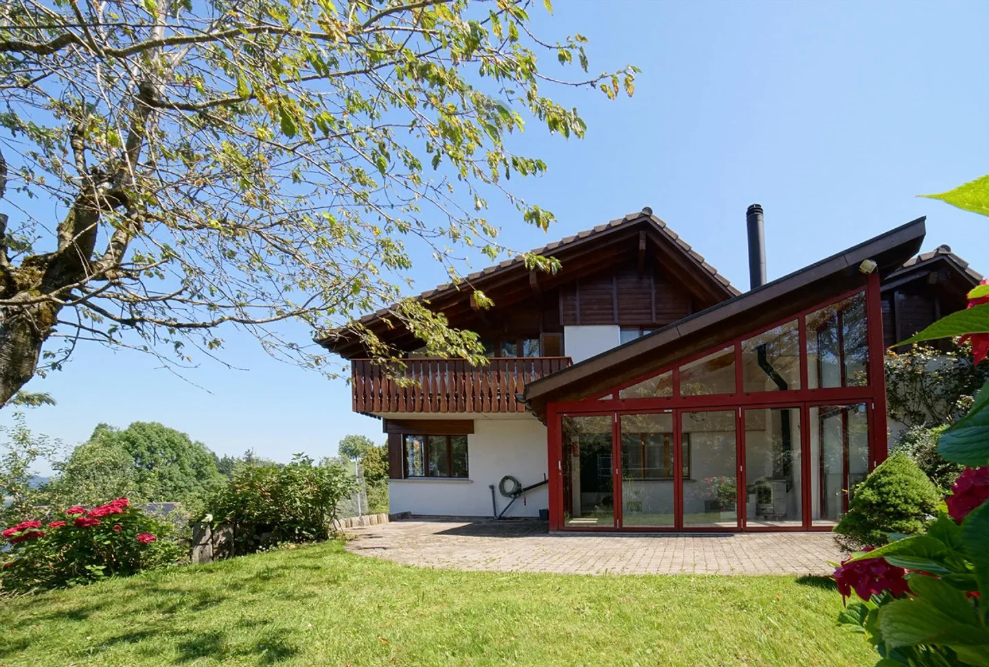 Einfamilienhaus, ruhig, gute Verkehrsanschliessung, tolle Aussicht - Foto 1 von 16