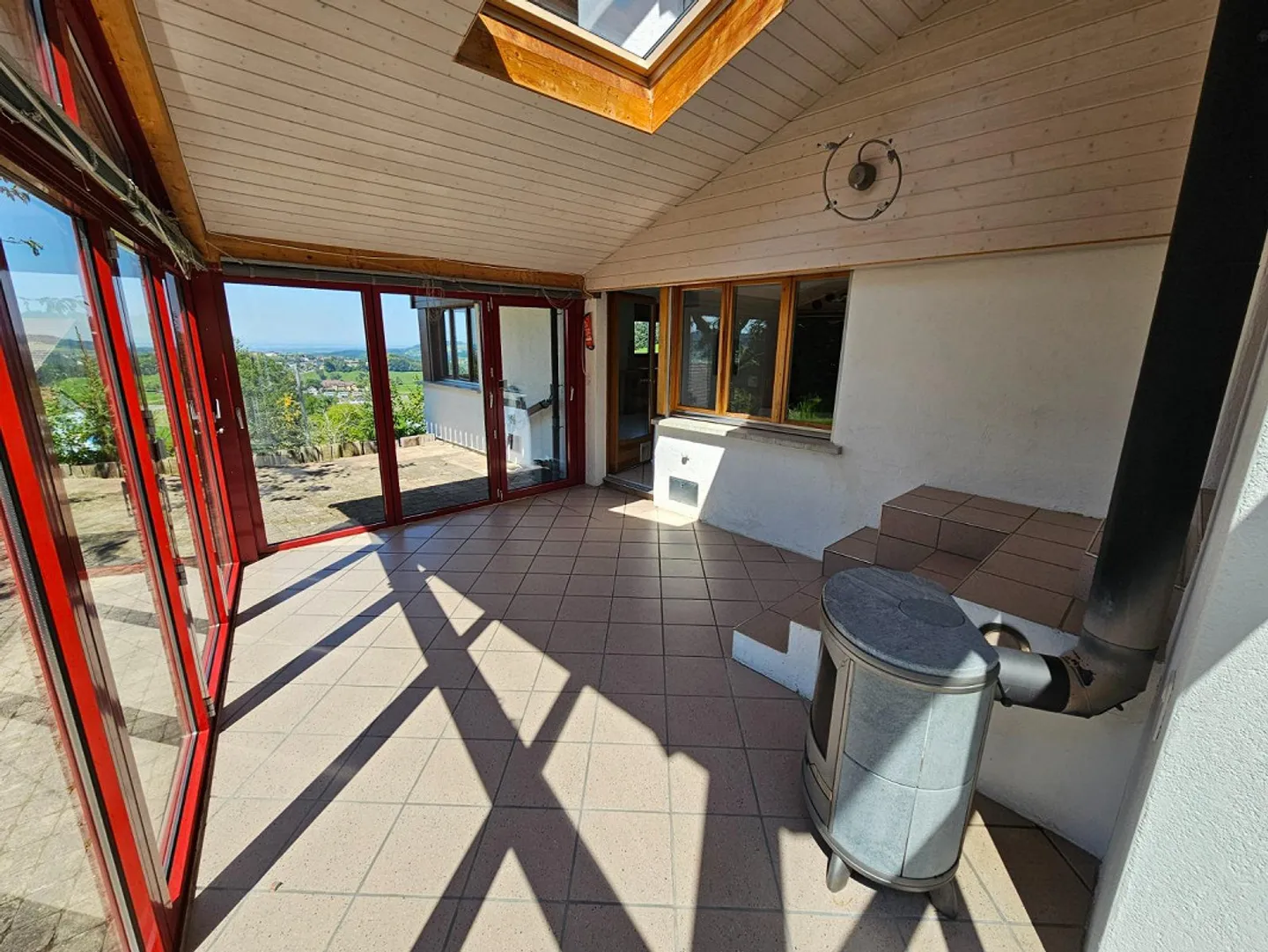 Einfamilienhaus, ruhig, gute Verkehrsanschliessung, tolle Aussicht - Foto 8 von 16