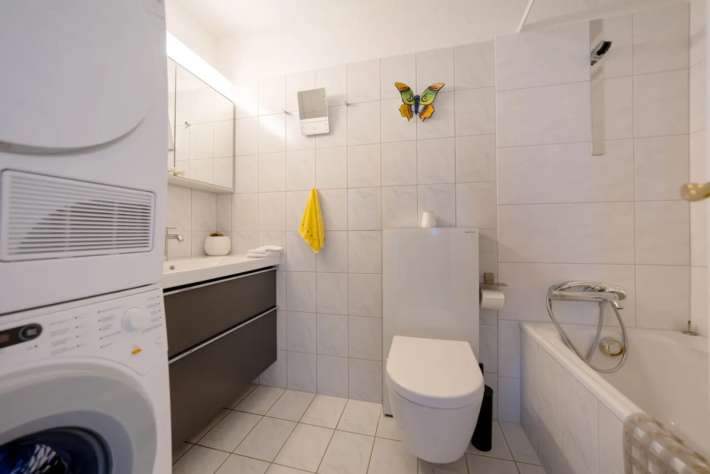 Appartamento con vista sul lago - con balcone vetrato! - Foto 8 di 10