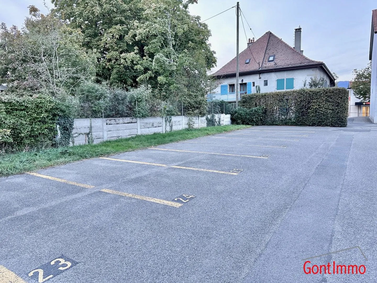 Open space - Photo 1 of 3