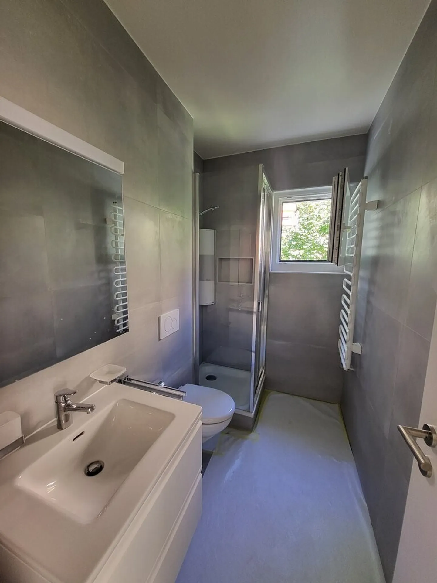 Bellissimo appartamento di 3,5 stanze completamente ristrutturato con vista sul lago - Foto 6 di 7