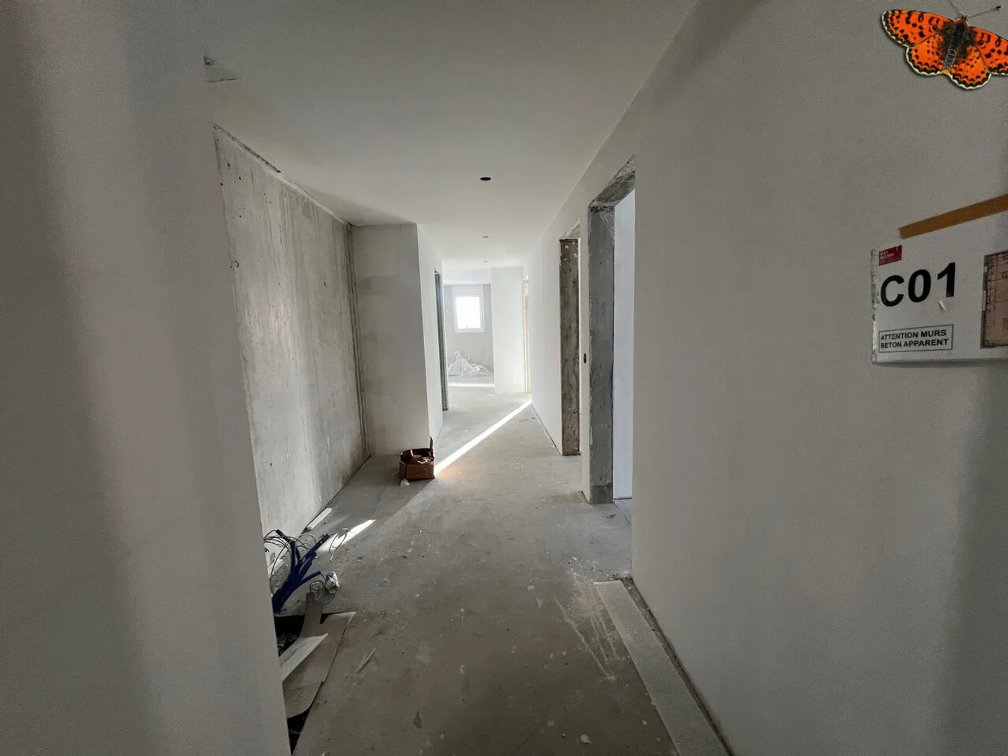 LETZTES LOS - VAULRUZ - 4 ½ NEUE ZIMMER - GARTEN 92m² - Foto 4 von 12