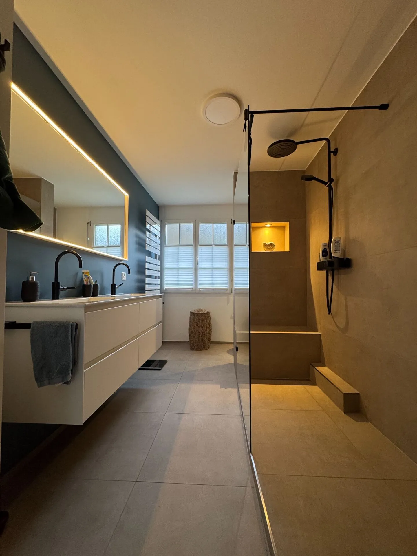 3.5 Room Condominium in Preferred Location - Photo 5 of 11