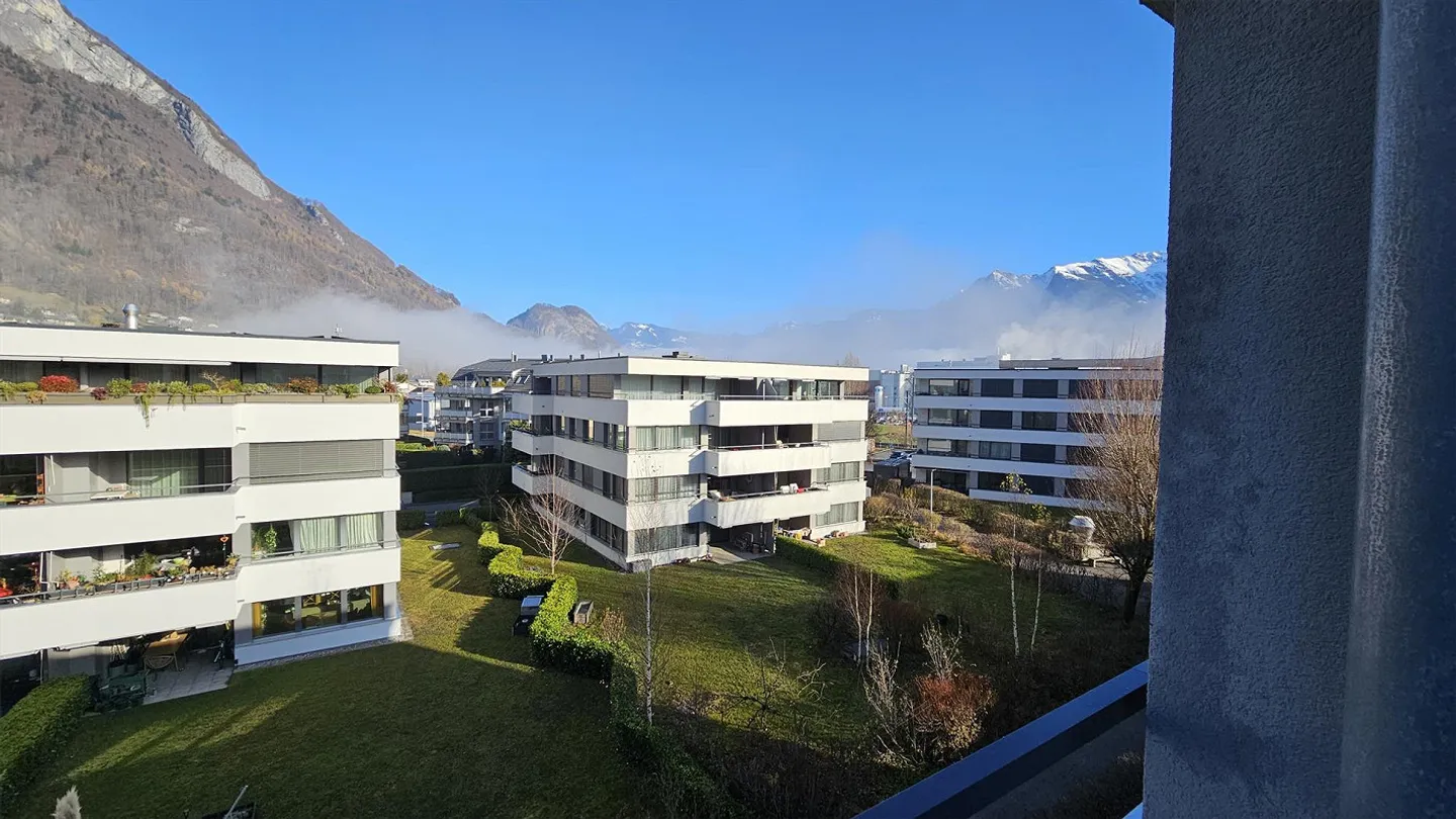 Appartement sous les toits lumineux de 4,5 pièces - Photo 8 sur 13