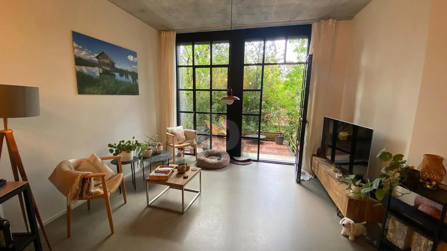 LUXURIÖS, MIT EXKLUSIVEM WOHNGEFÜHL - Foto 1 von 6