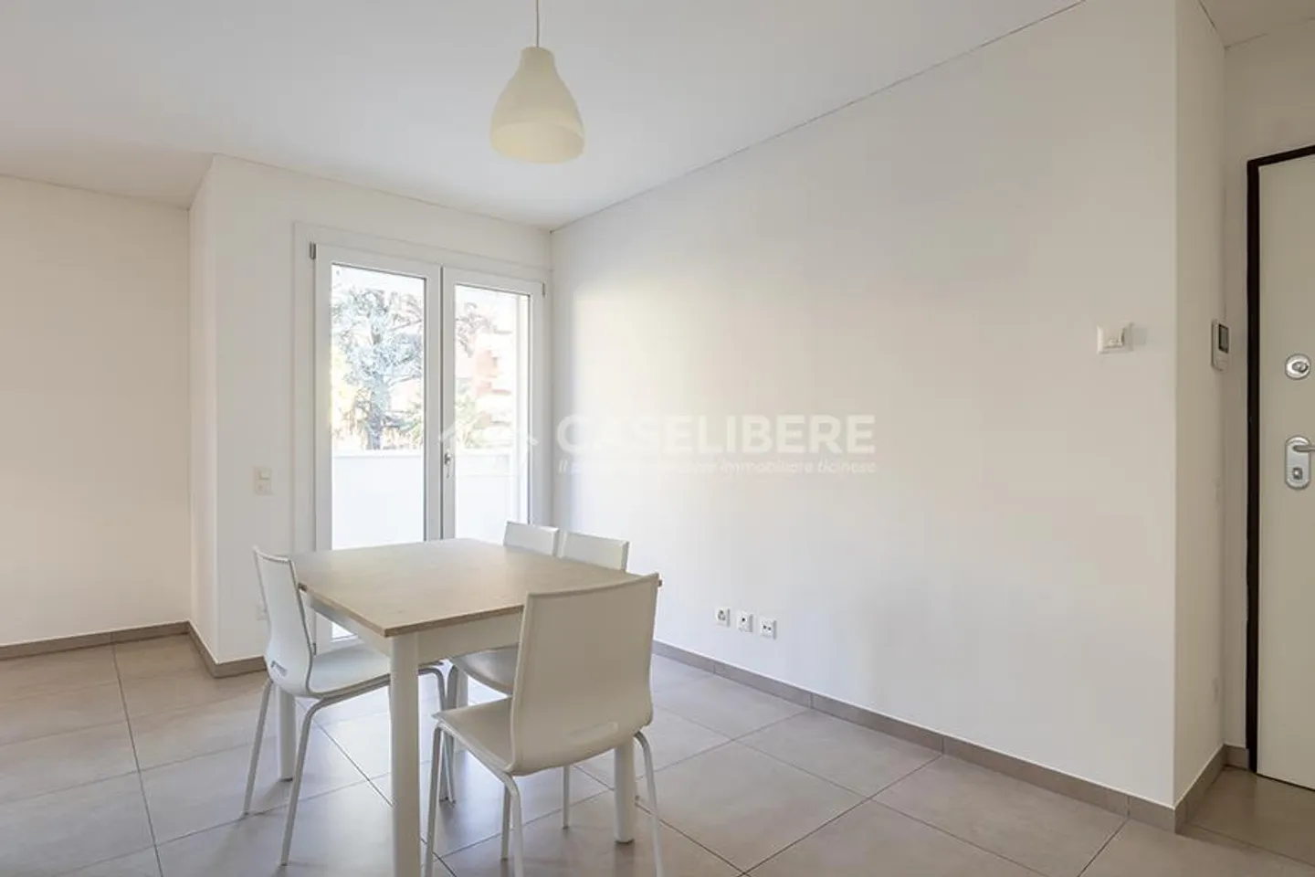 MODERN 2.5 ZIMMER TEILMÖBLIERT IN VIGANELLO - Foto 3 von 10